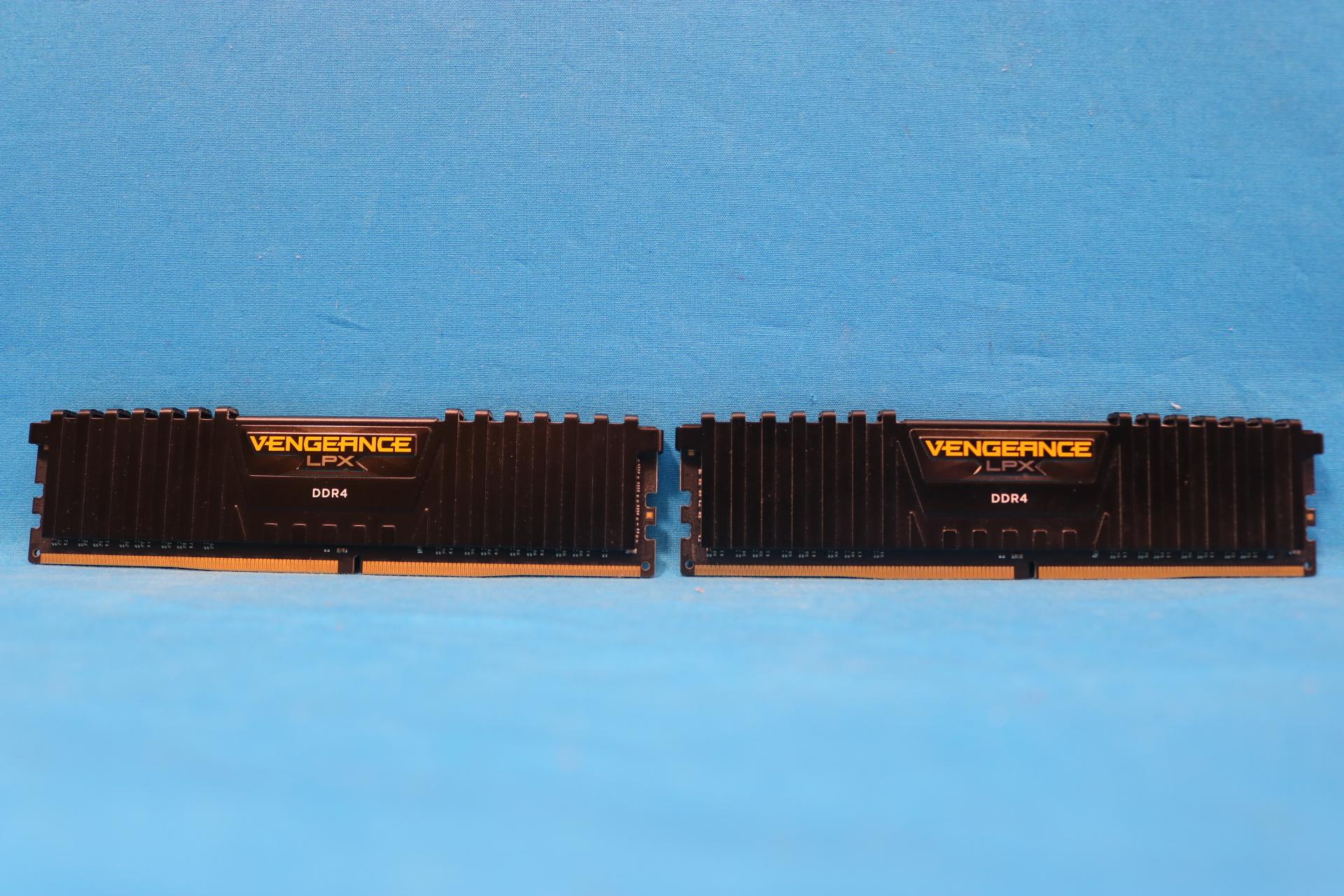 Corsair Vengeance LPX 16GB (2x8GB) DDR4 3200MHz 1.35V CL16 Desktop RAM Kit CMK16GX4M2B3200C16
