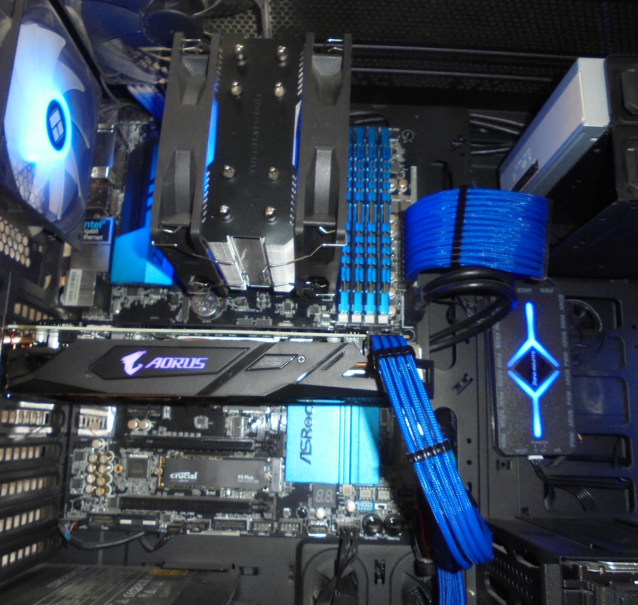 Gigabyte Aorus Radeon RX570 4G Very Clean Like New Open Box condition