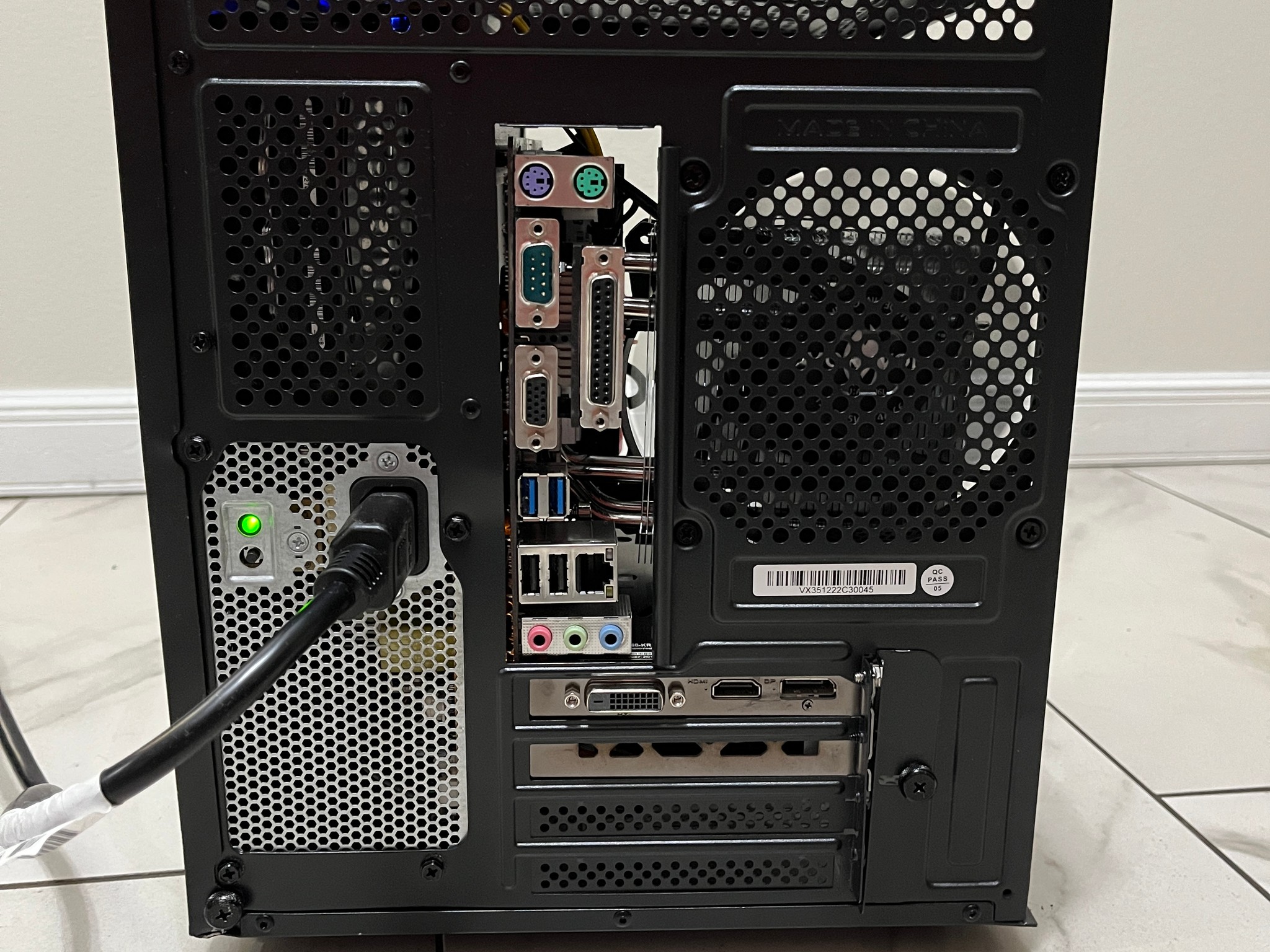 RTX 2060,Intel i5-7500,16GB RAM,870 GB Storage,Gaming PC w/Wi-Fi & BT-Defective Case,See Description