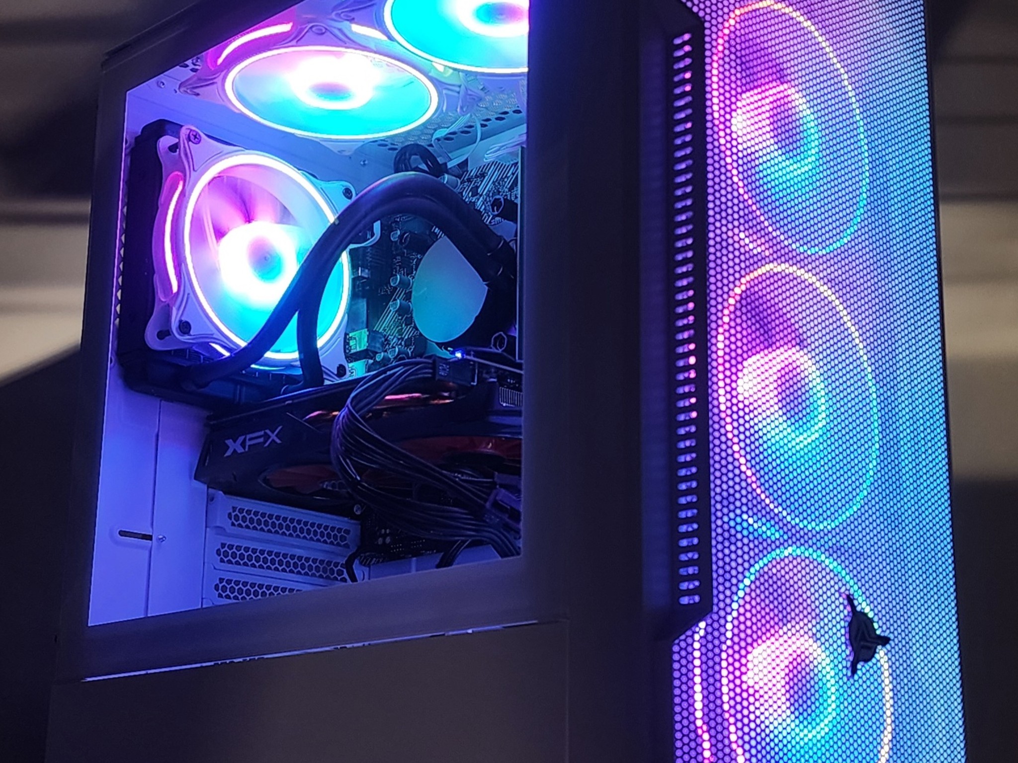 Gaming PC i3-10105F 8GB RAM 128GB SSD + 500GB HDD RX 570 8GB Windows 11 Computer