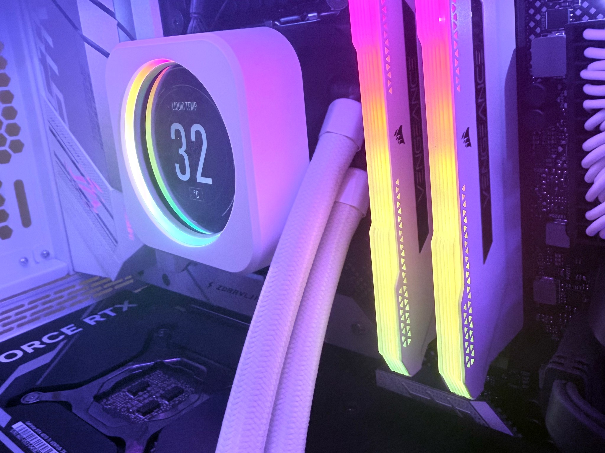 ❄️"Glacier Bloom"🌸| 1440p Gaming | RTX 4070 Ti 12GB | Intel i7 12700K | 32B DDR4 | 1tb NVME Storage