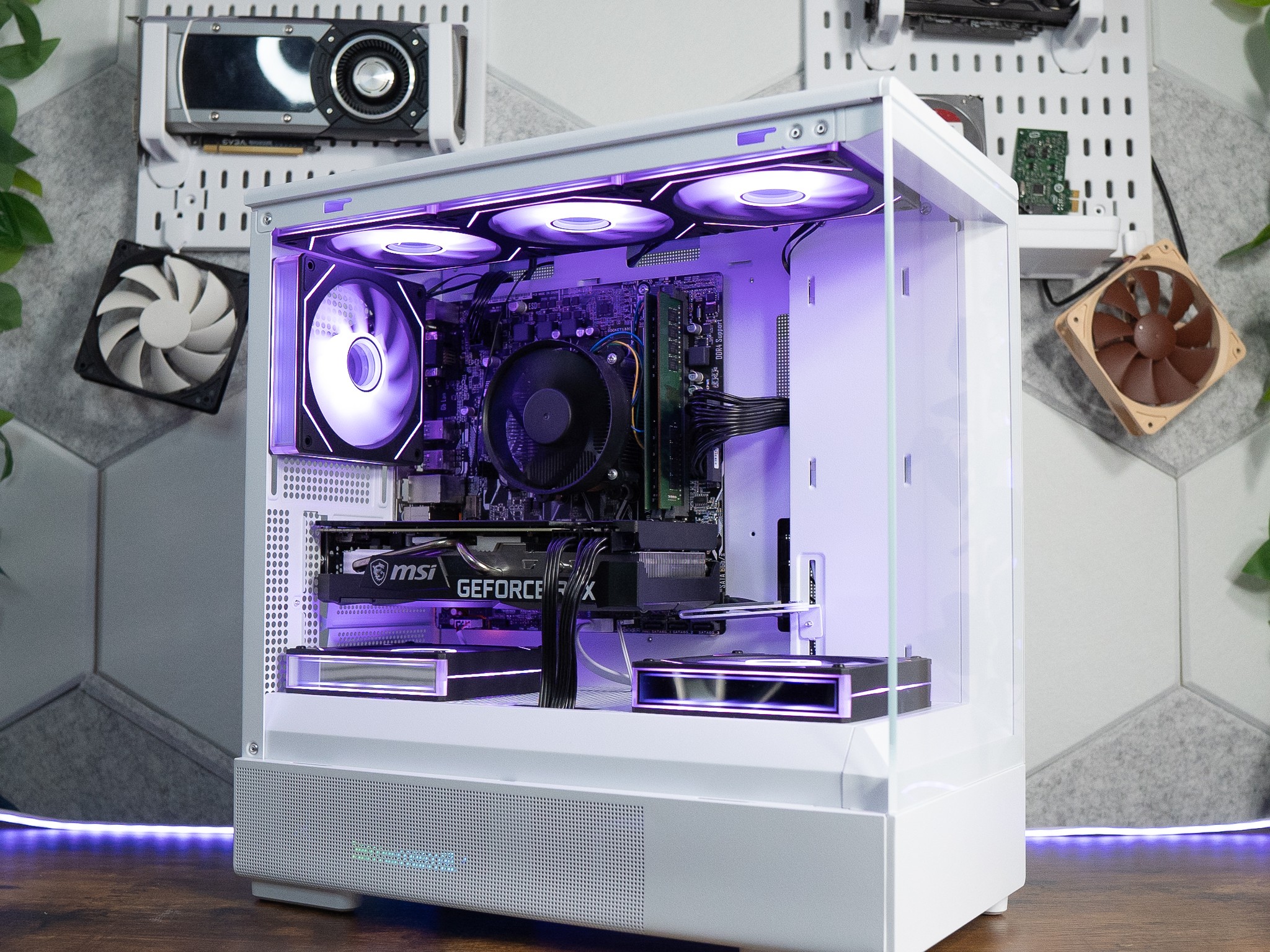 ❄️🌨 | MSI GeForce RTX 3070 8GB | RYZEN 7 5700G | 32GB DDR4 RAM | 1TB NVME + 2TB HD | Arctic Borealis
