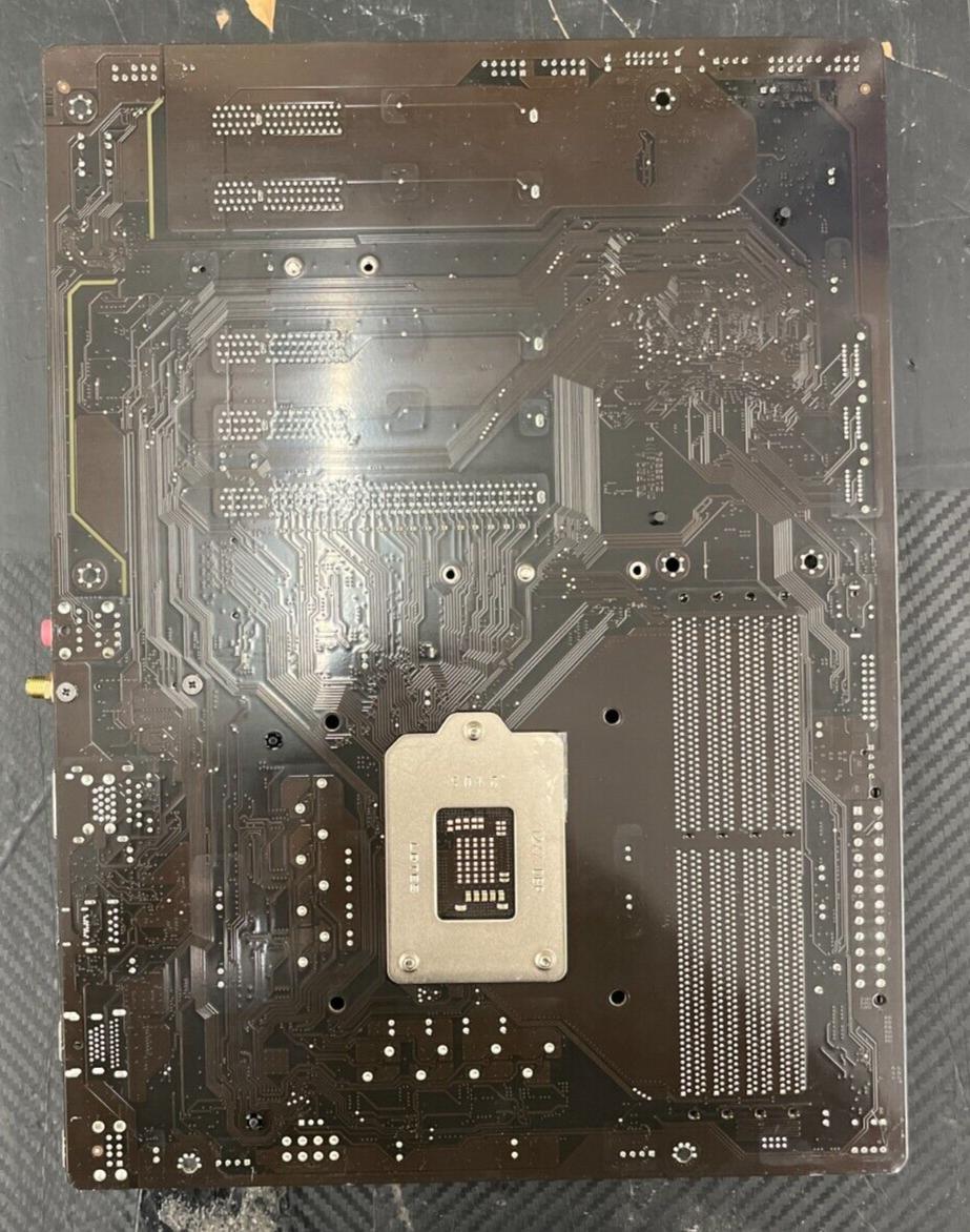 READ Gigabyte Intel B560 DS3H AC Motherboard LGA 1200, SATA 6GB connecters, M.2