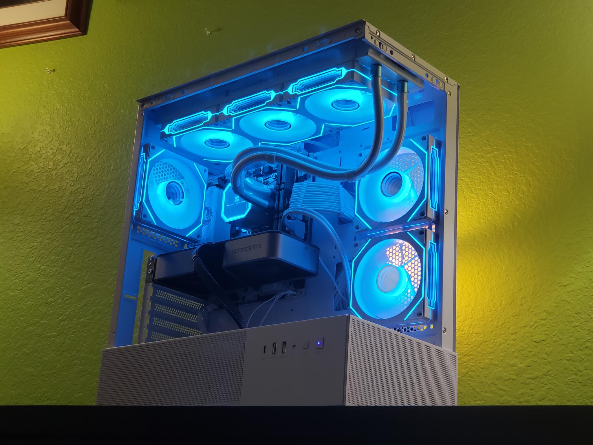 Gaming PC | RTX 3070 | Ryzen 7 3700x | 16GB RAM| Wi-Fi and Bluetooth