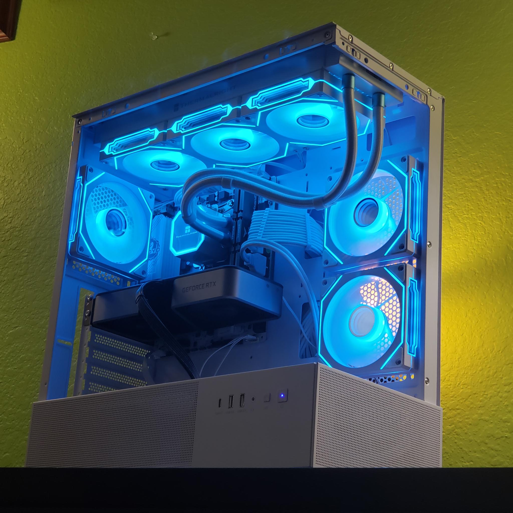 Gaming PC | RTX 3070 | Ryzen 7 3700x | 16GB RAM| Wi-Fi and Bluetooth