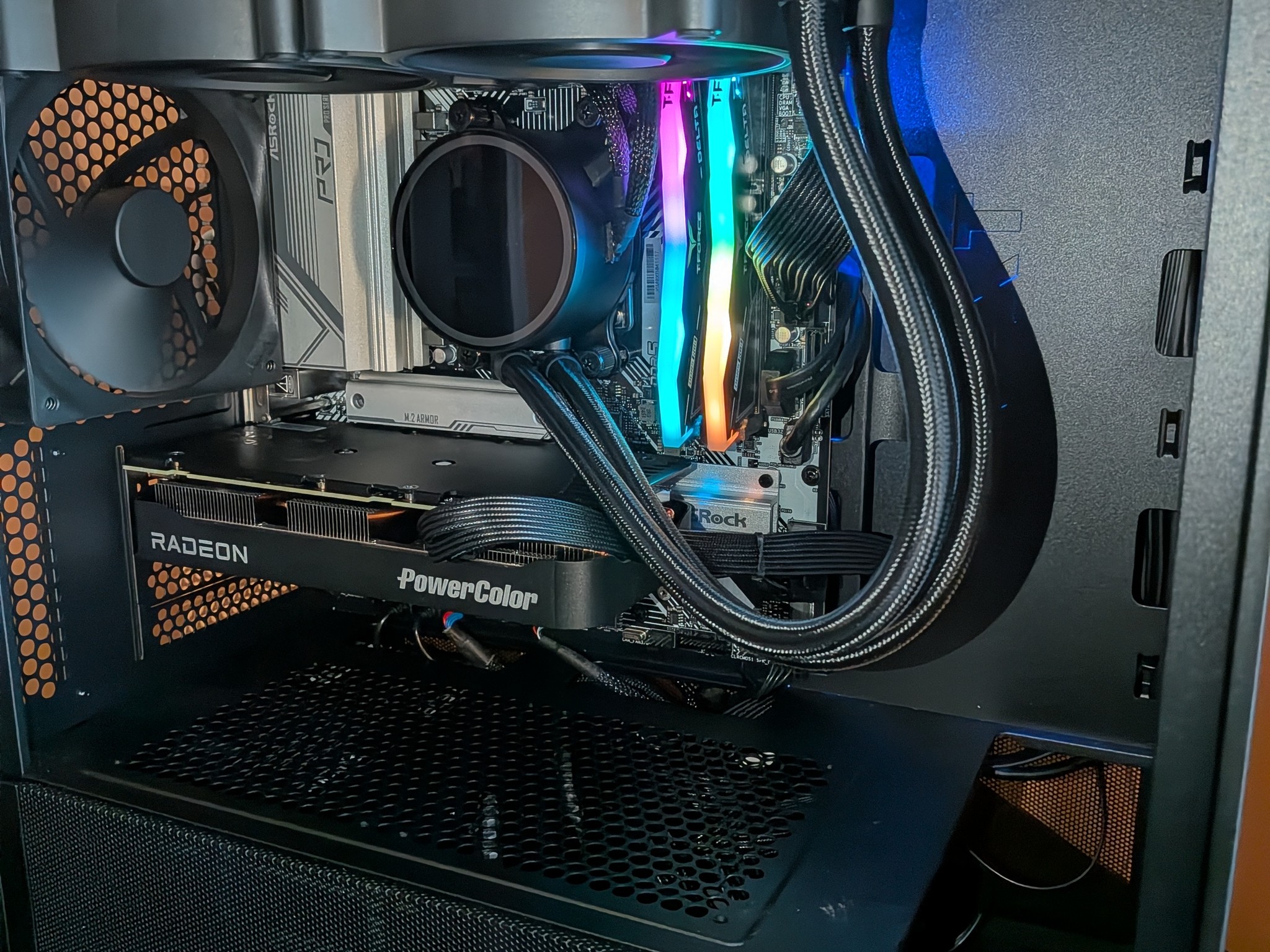 9600X | RX 9060 XT 16GB | 16GB | 1TB | 650W
