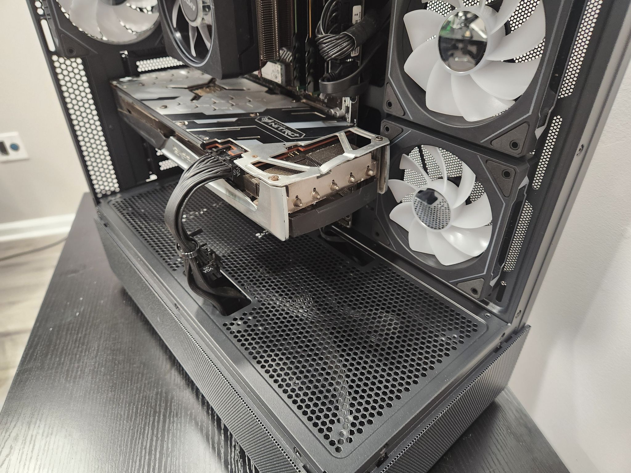 THE RED MONSTER X: Budget gaming pc!!!