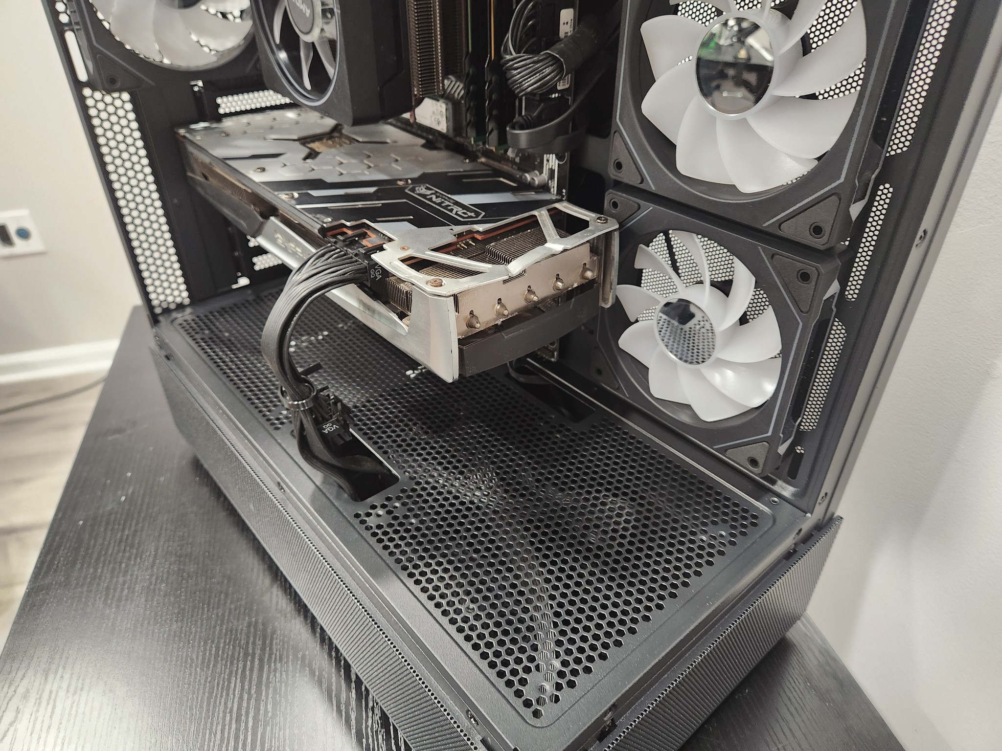 THE RED MONSTER X: Budget gaming pc!!!
