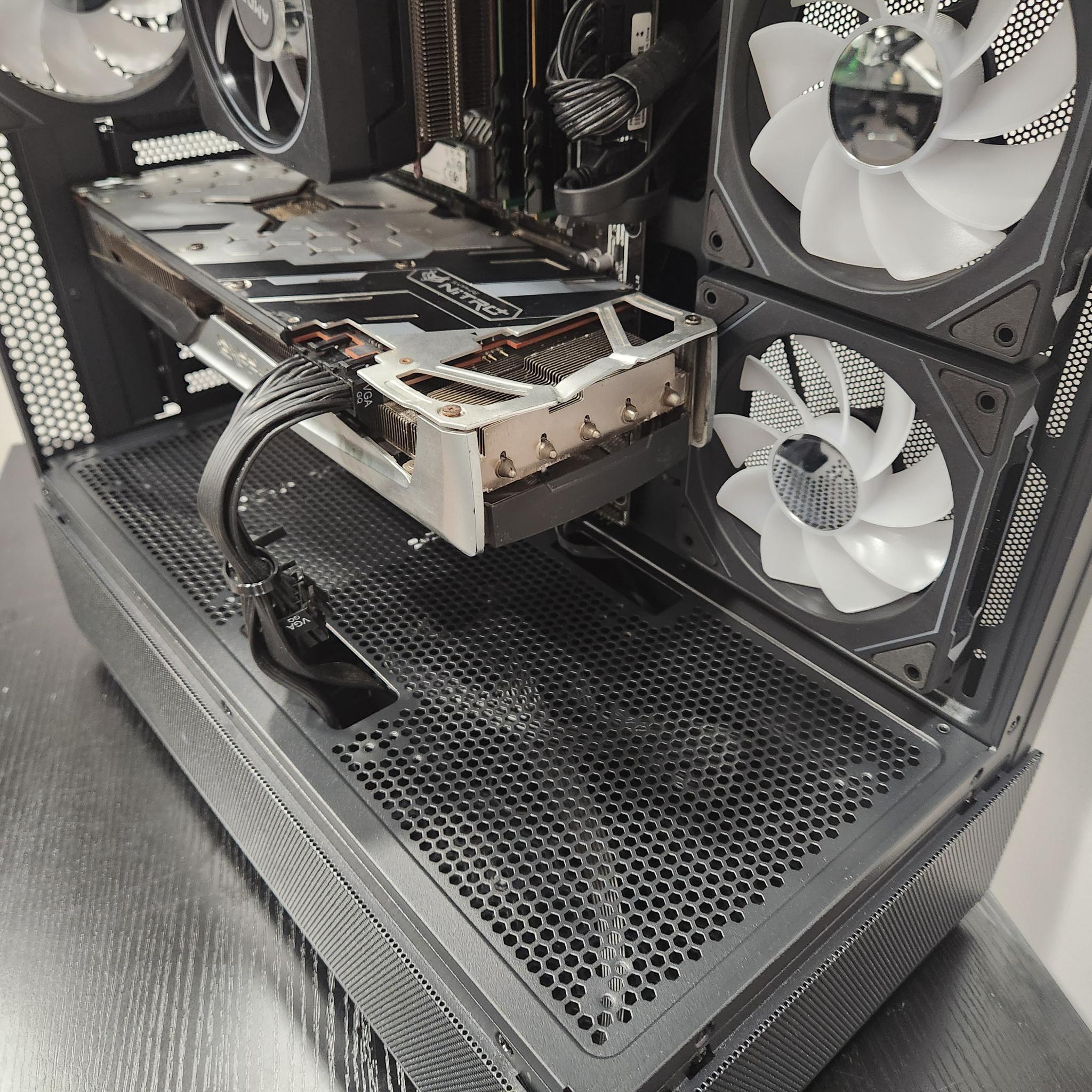 THE RED MONSTER X: Budget gaming pc!!!