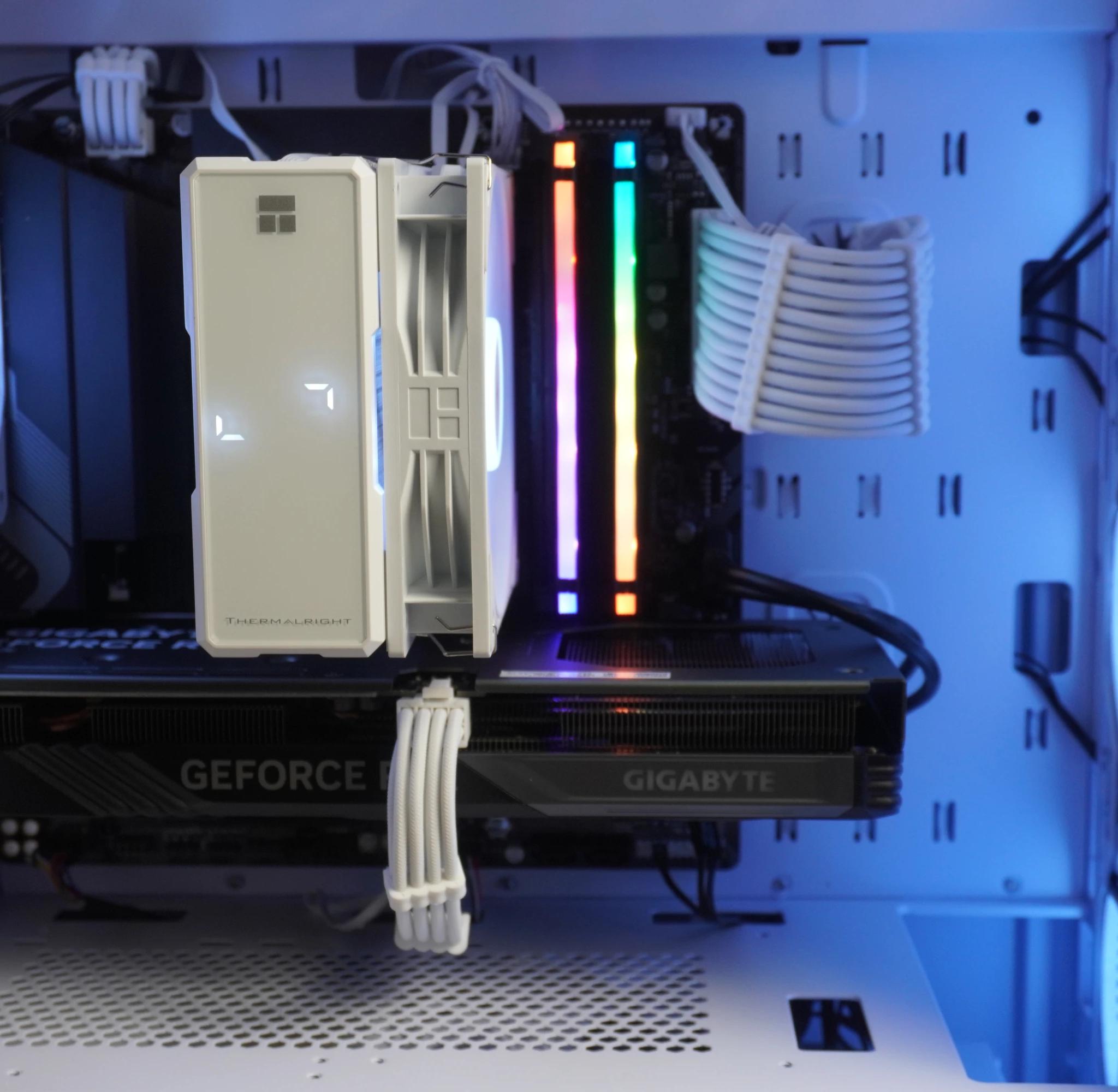 White & Black RTX 4060 Gaming PC