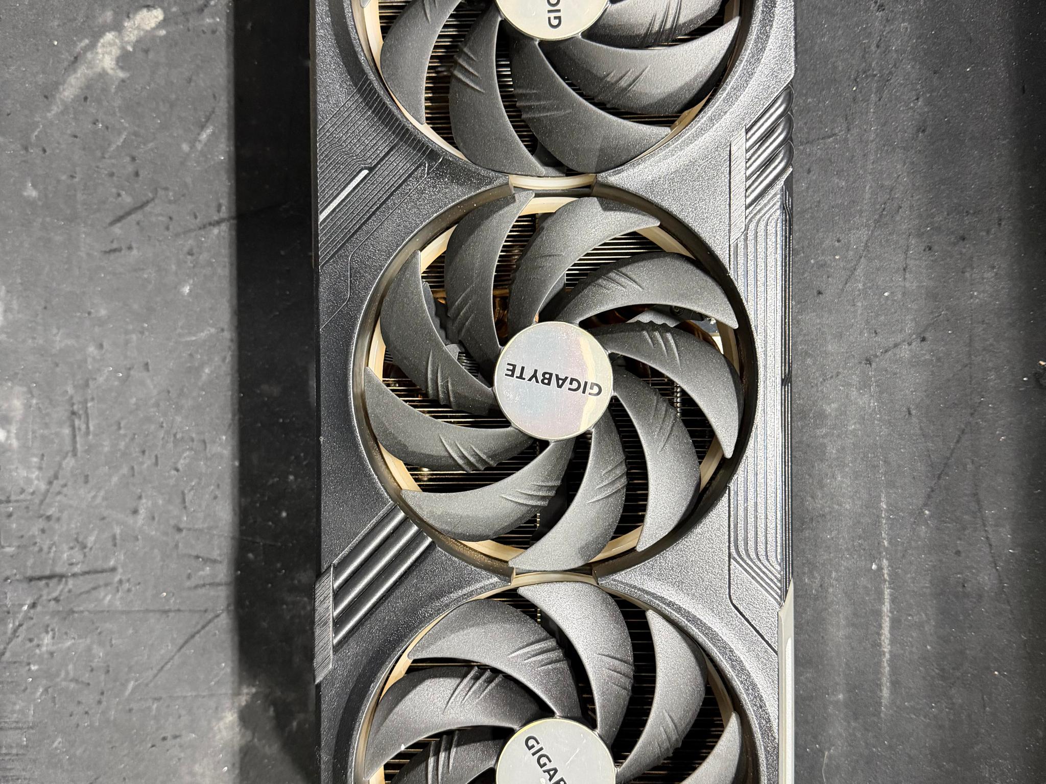 Gigabyte GAMING OC GeForce RTX 4080 SUPER w/ Minor Cosmetic Damage