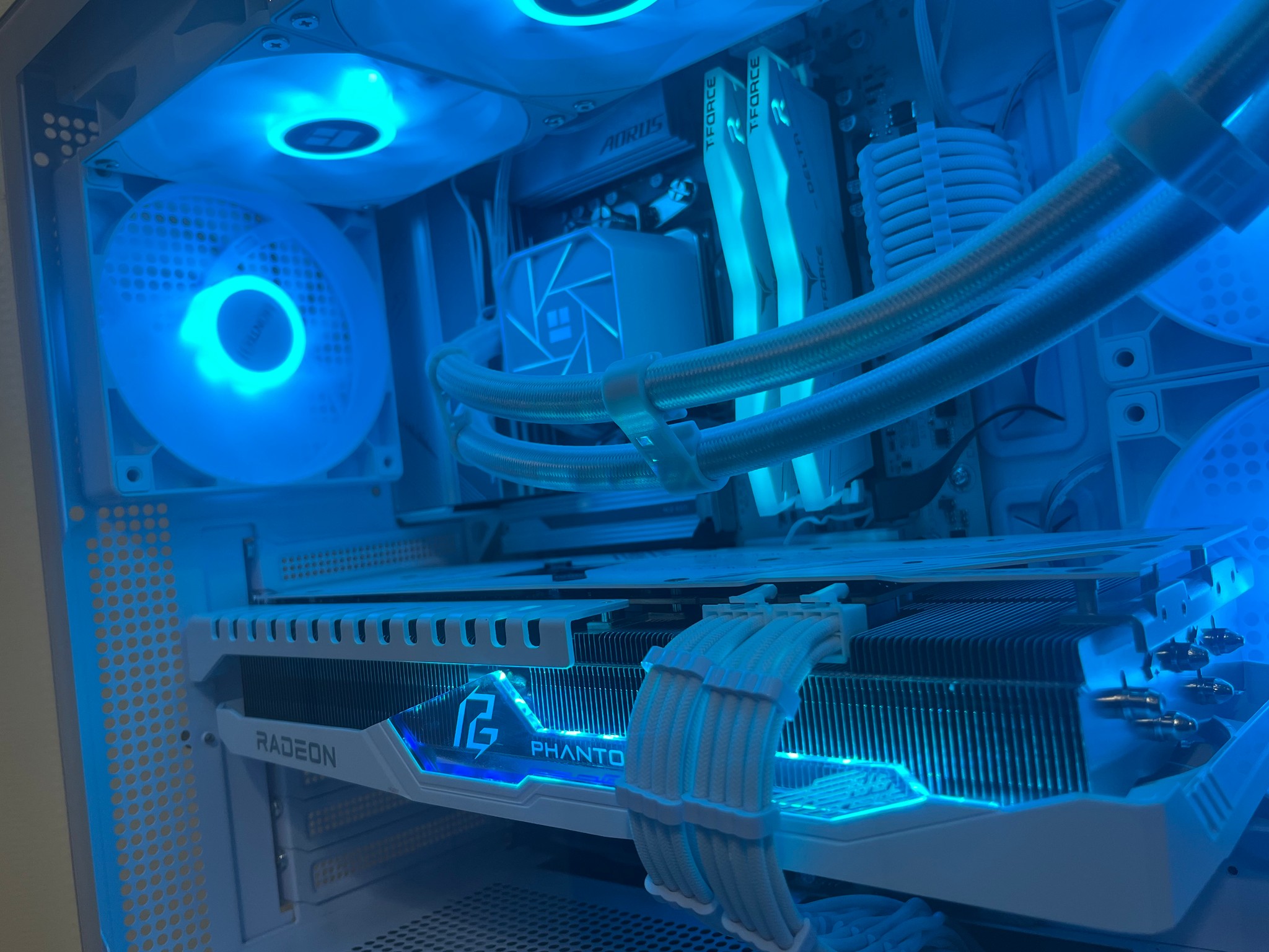 “Aether” 1440p/4K Streaming/Gaming PC|Ryzen 7 7800X3D, RX 7900XT, 1TB M.2 SSD