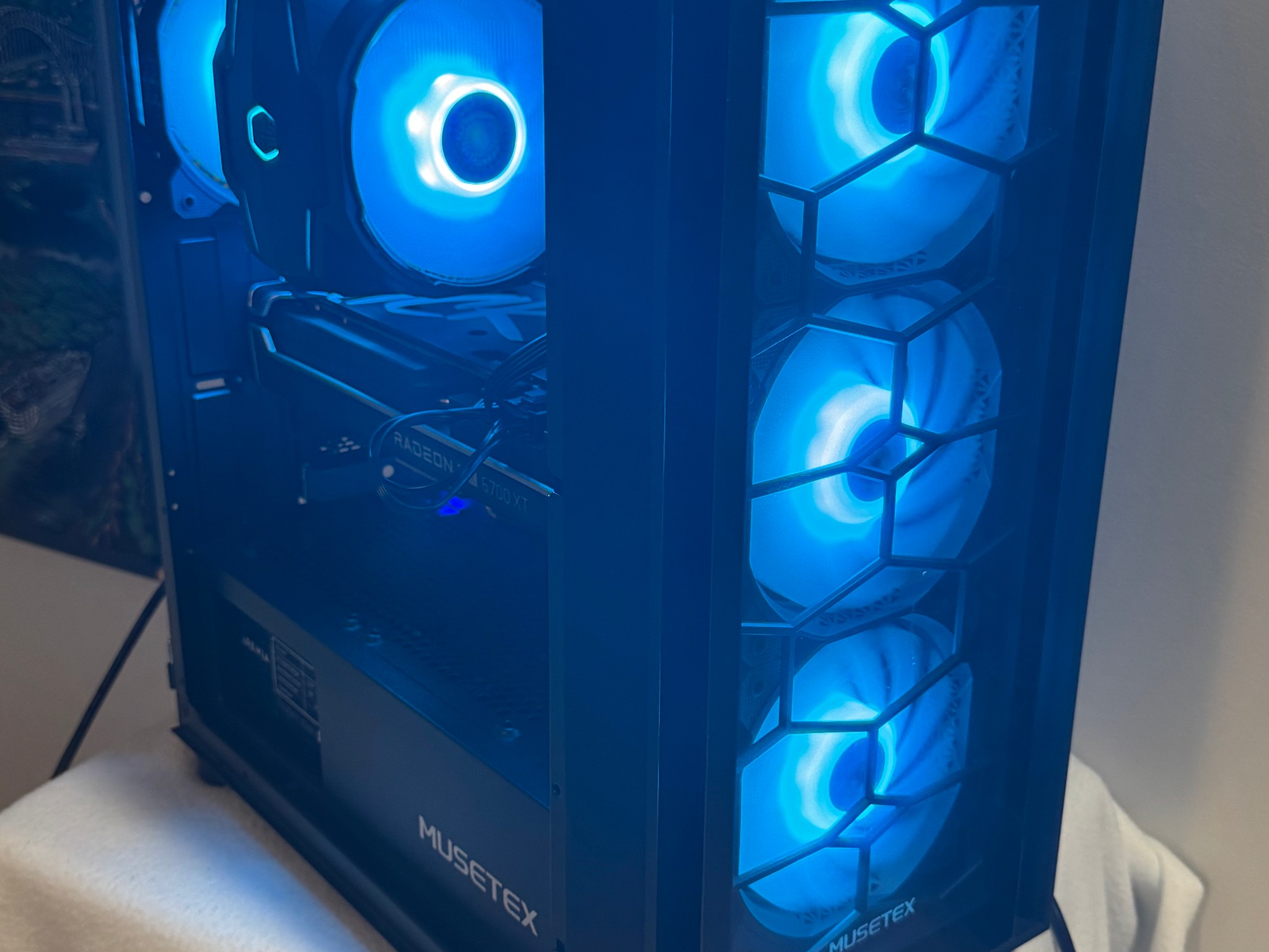 Awesome i7 11700k RX 6700 XT 12GB 32 GB DDR4 Gaming System