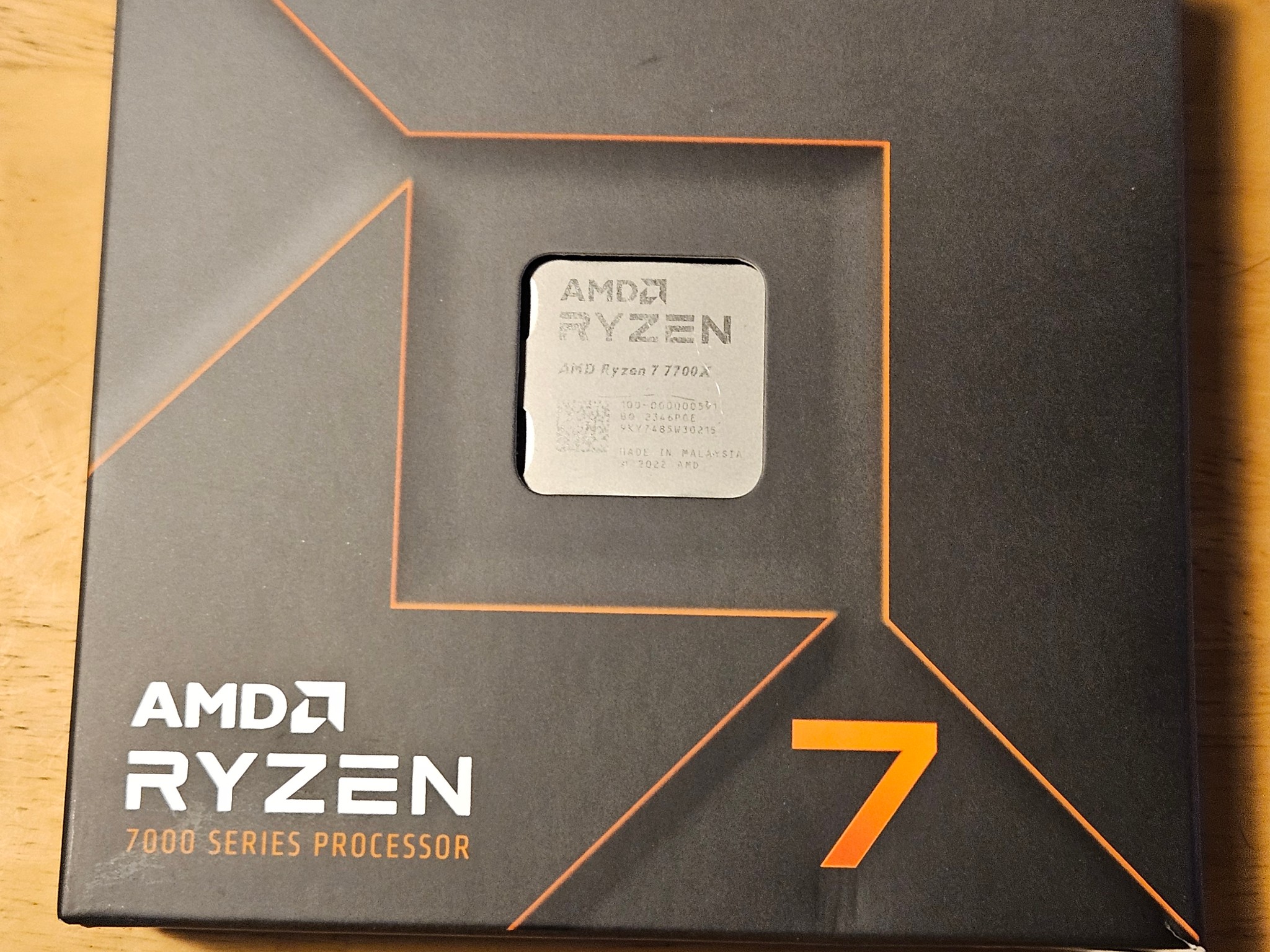 AMD Ryzen 7 7700X