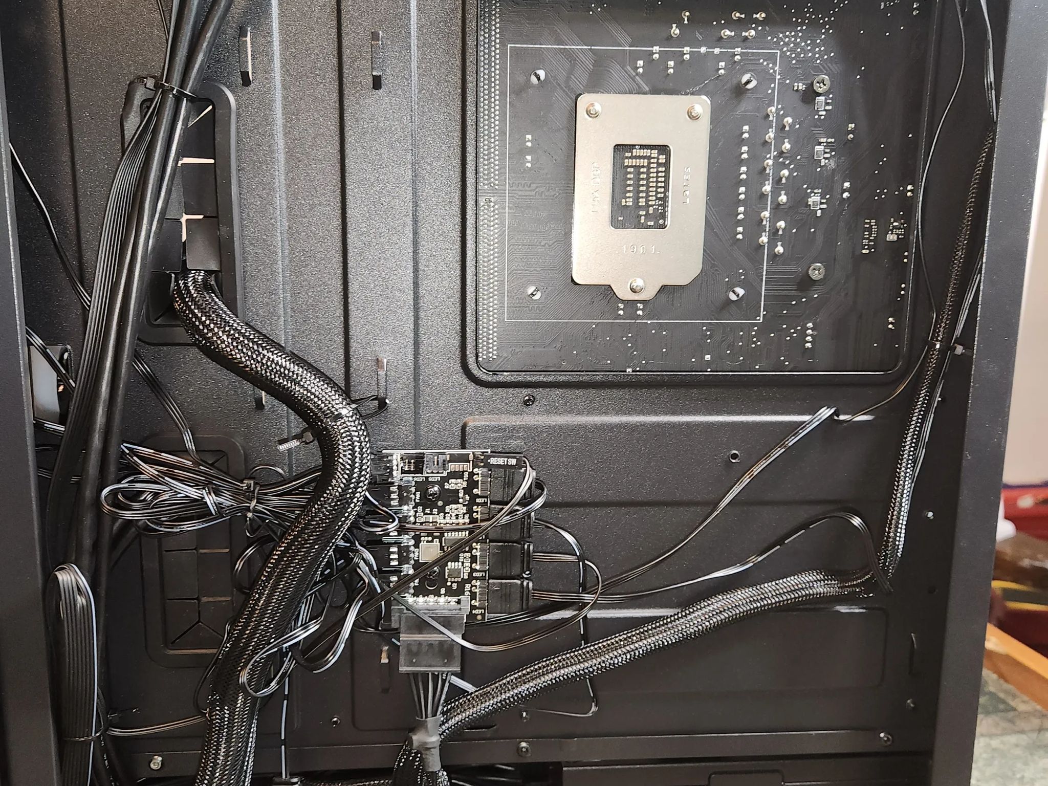THE RED MONSTER IV GTX 1660TI/Intel I5-8600K