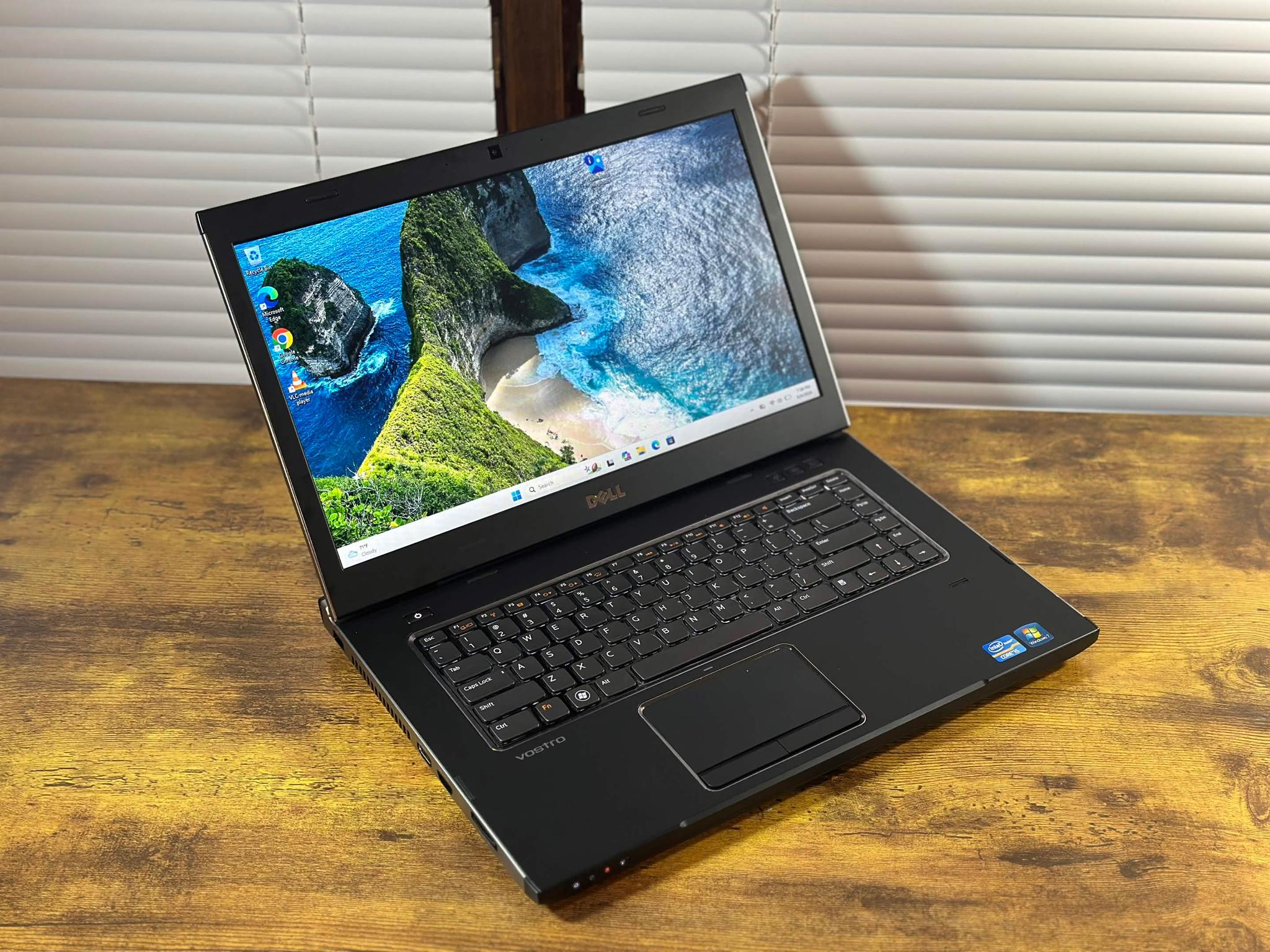 Dell Vostro 3550 | Intel i5 2520M | 8GB DDR3 | 256GB SSD | HD Graphics | Win11 | 15.6" Laptop