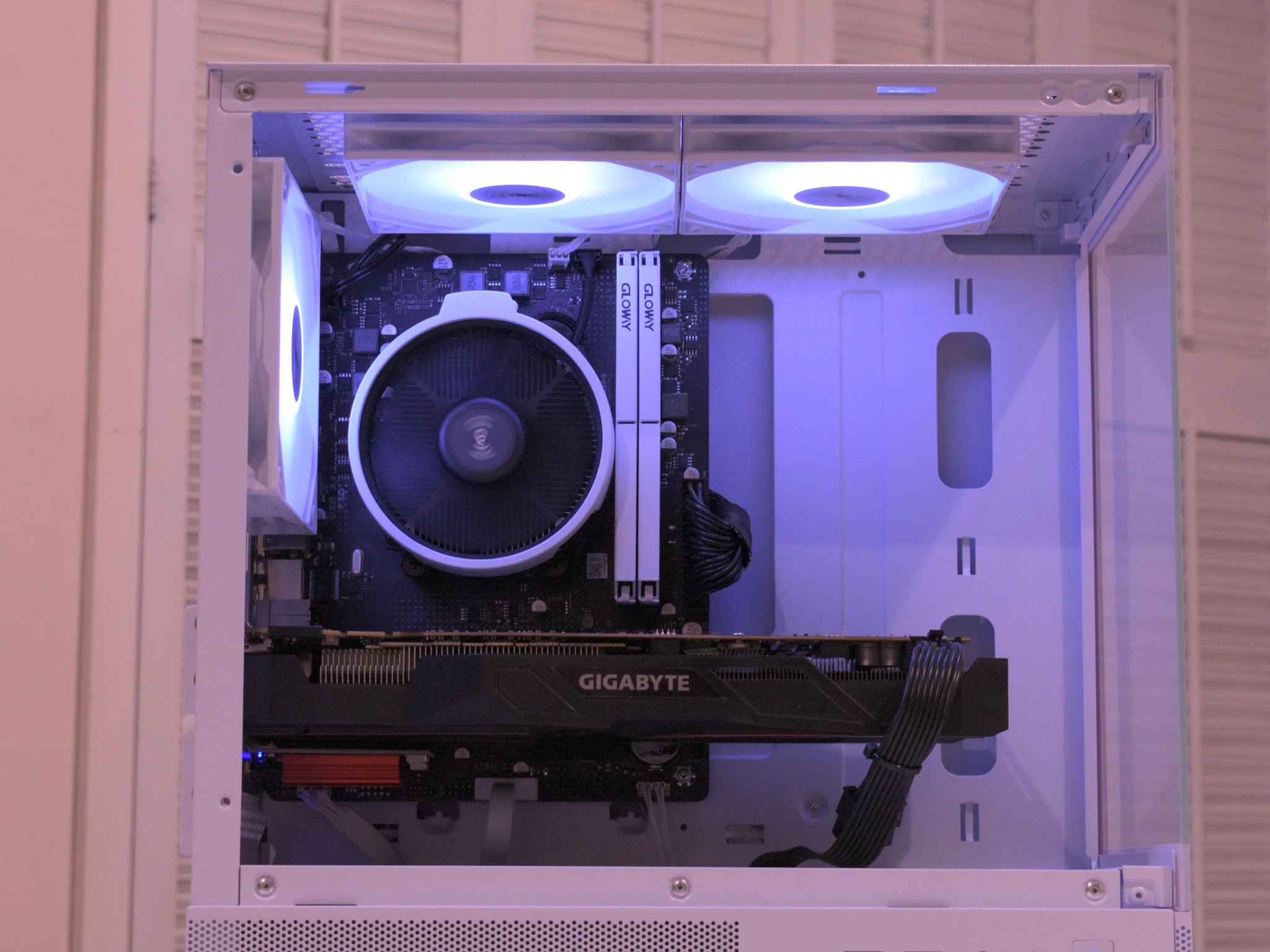🎮Budget Gamer🎮 Ryzen 5 3600 | GTX 1070 8GB | 16GB DDR4 | 1TB nVME SSD | 1080p White Gaming PC RGB