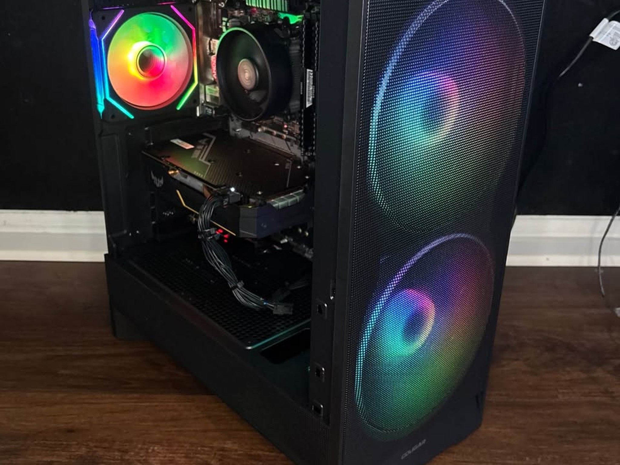 Black Gaming PC (GTX 1660 6GB + AMD Ryzen 5 2600 + 16GB DDR4 + SSD + HDD)