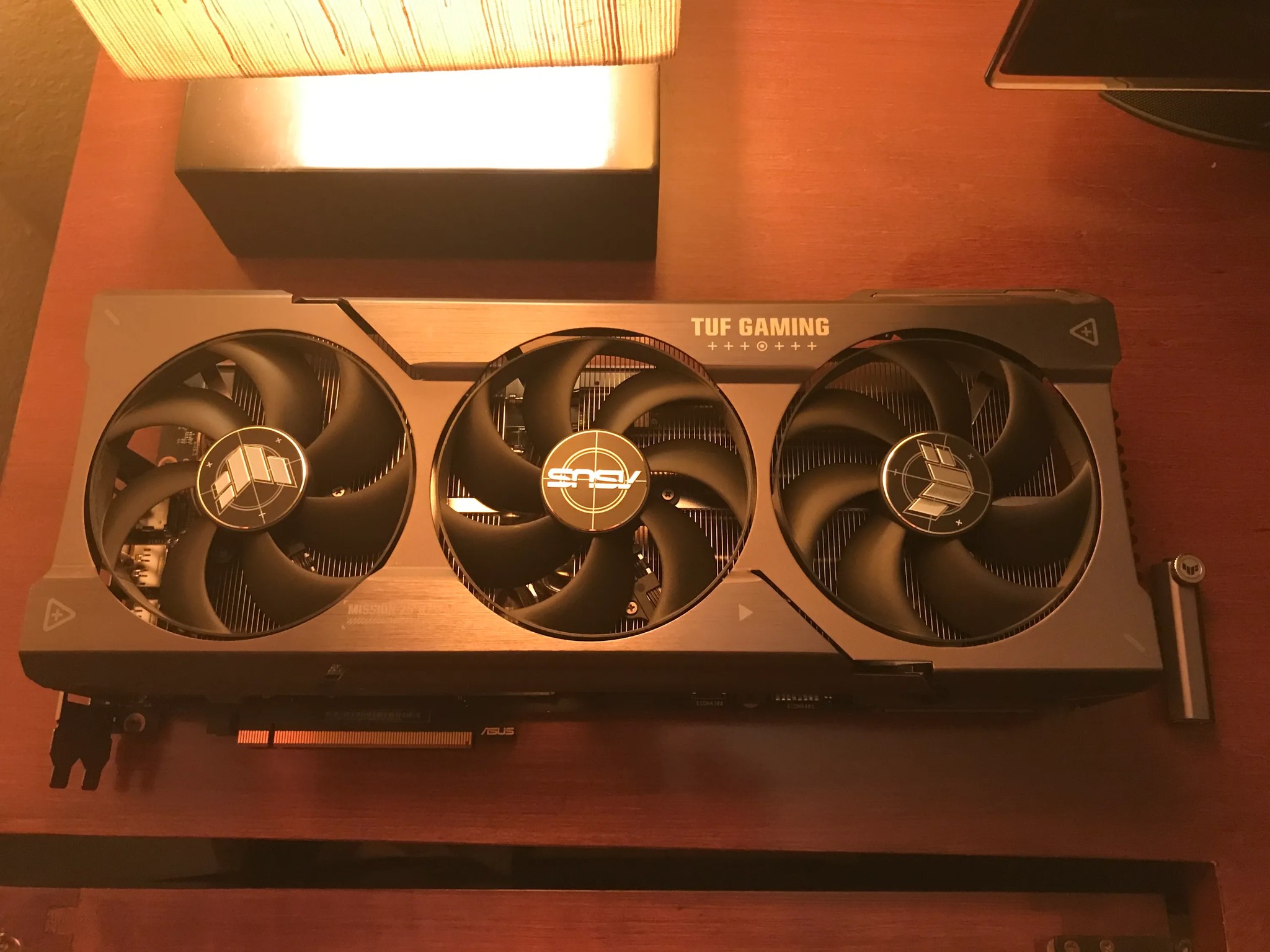 ASUS TUF 7900XTX 24Gb GPU
