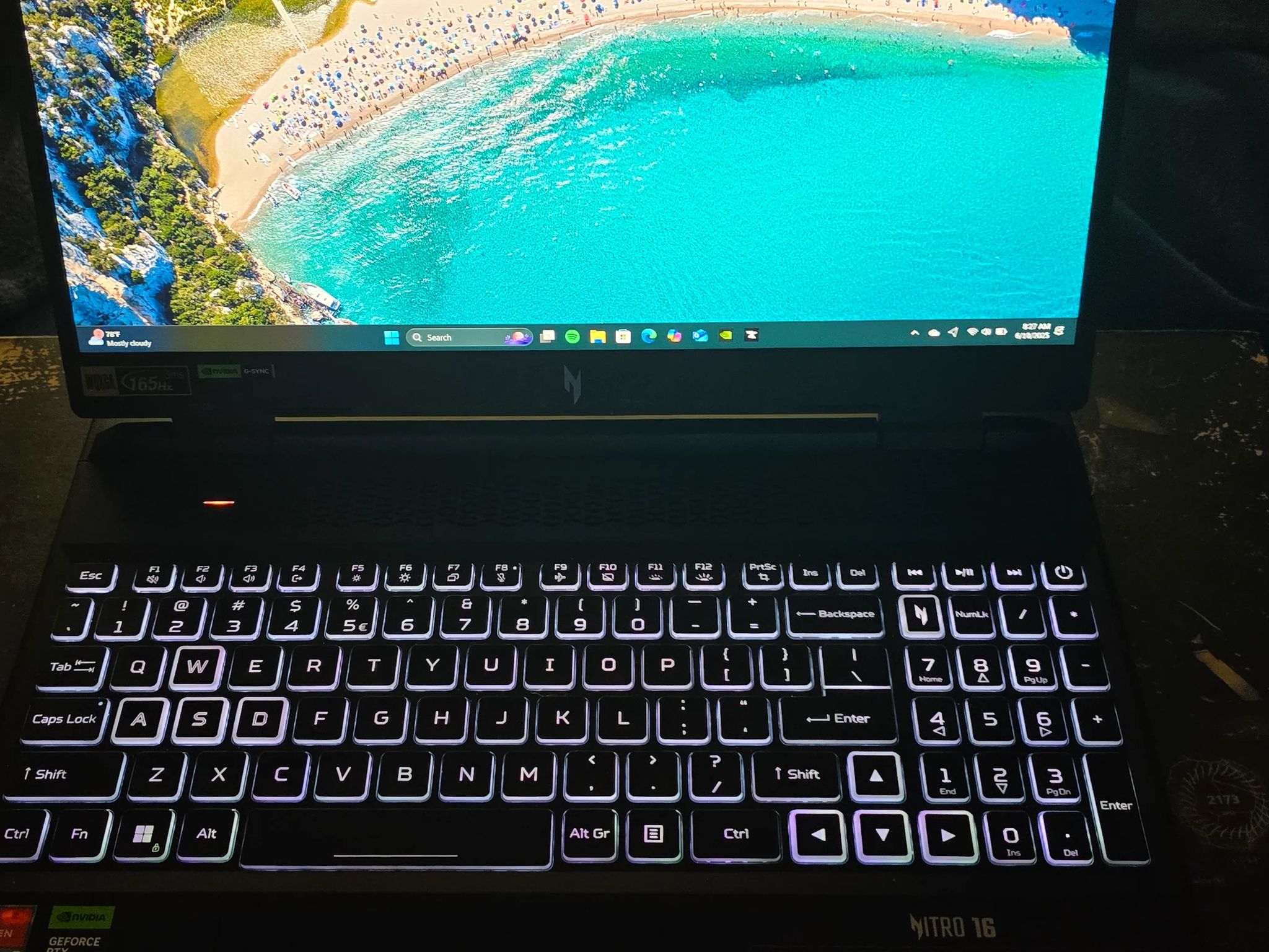 ACER NITRO 16 AMD RYZEN 9 7940HS, NVIDIA 4070 LAPTOP 8 GB RAM, SCREEN HAS SOME BAD PIXELS