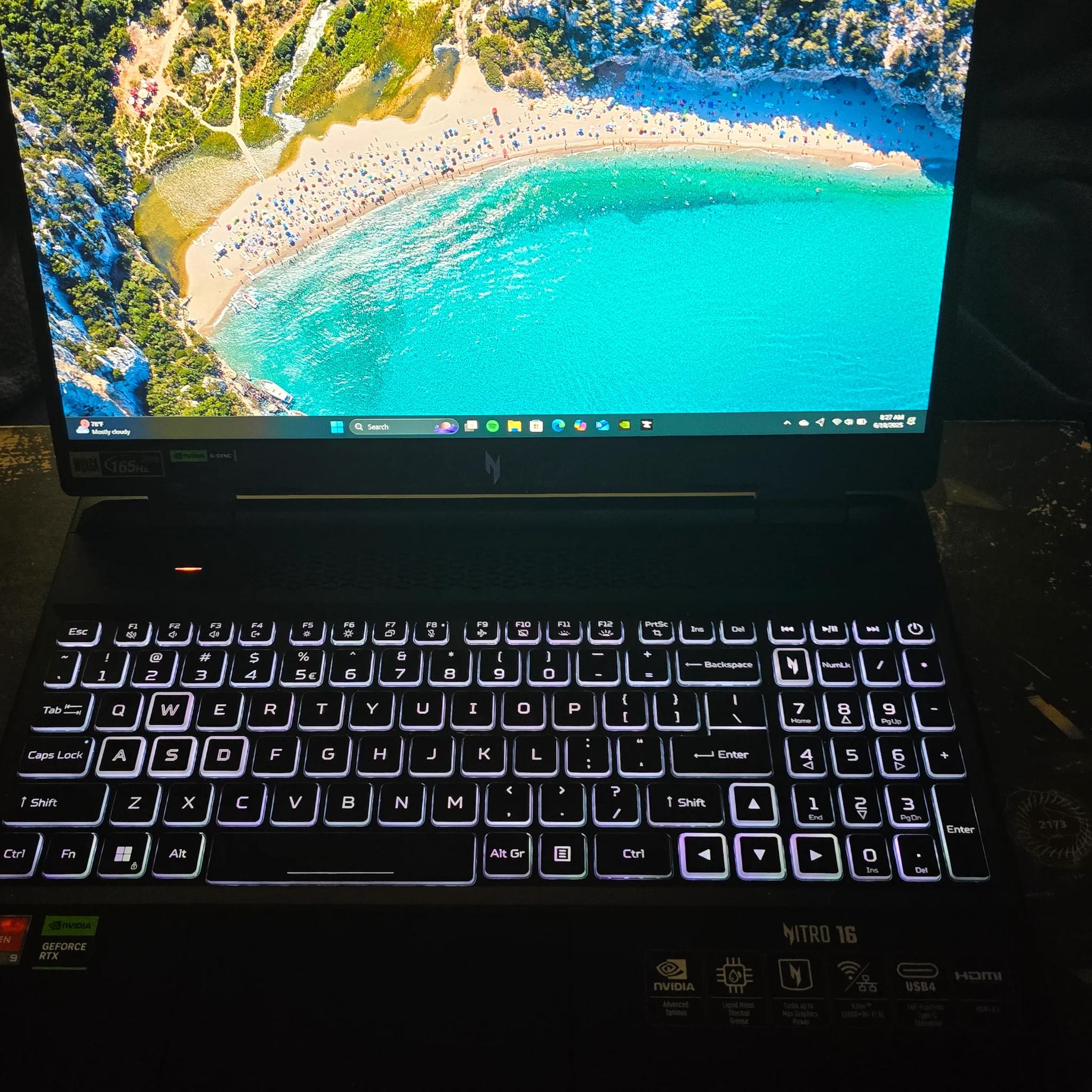 ACER NITRO 16 AMD RYZEN 9 7940HS, NVIDIA 4070 LAPTOP 8 GB RAM, SCREEN HAS SOME BAD PIXELS