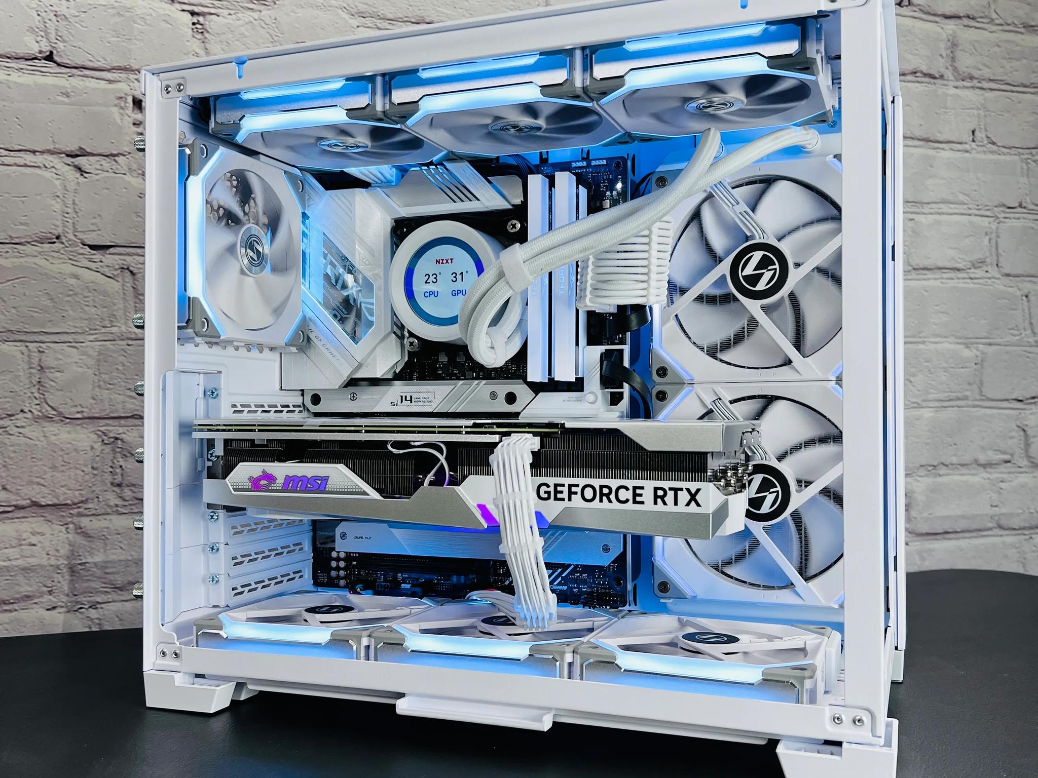 The Classic | i7 12700K RTX 4070 TI 32GB RAM 2TB M.2