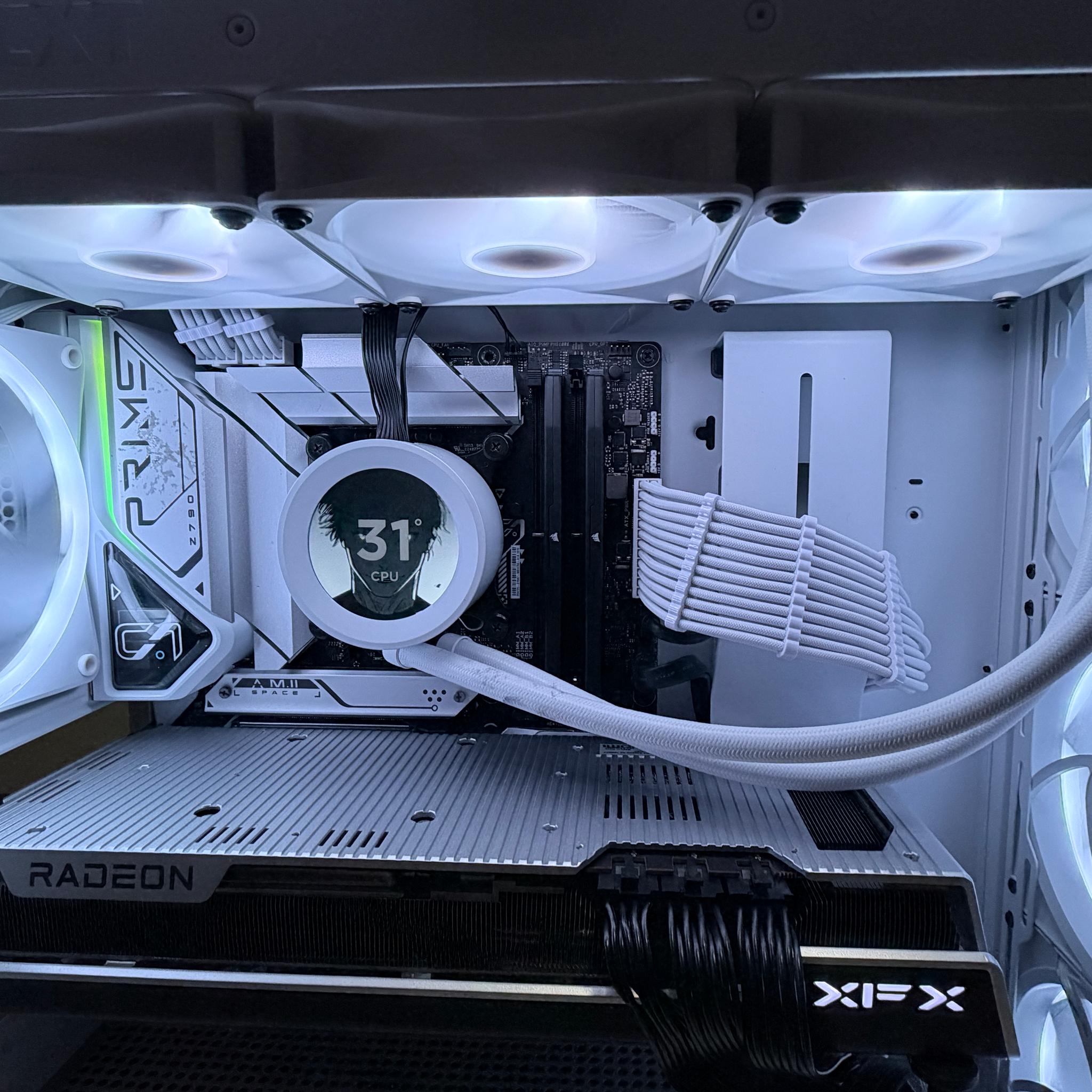 XFX 7900 XTX 24GB | ❄️ WHITE GAMING PC ❄️| INTEL I7 13700K | 32GB DDR5| 1TB SSD | 1200w Power Supply
