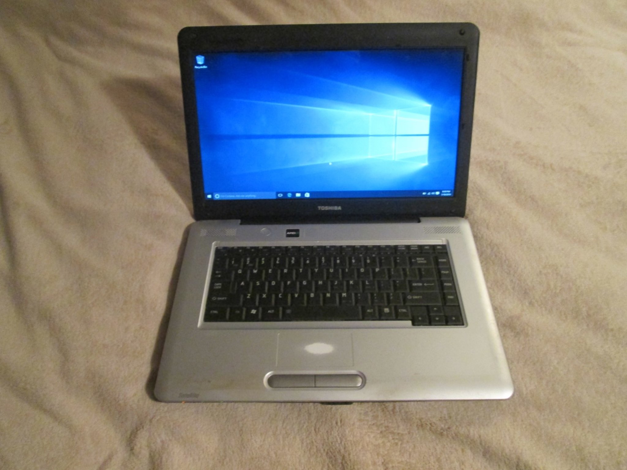 Toshiba Satellite 15.6 Inch Screen
