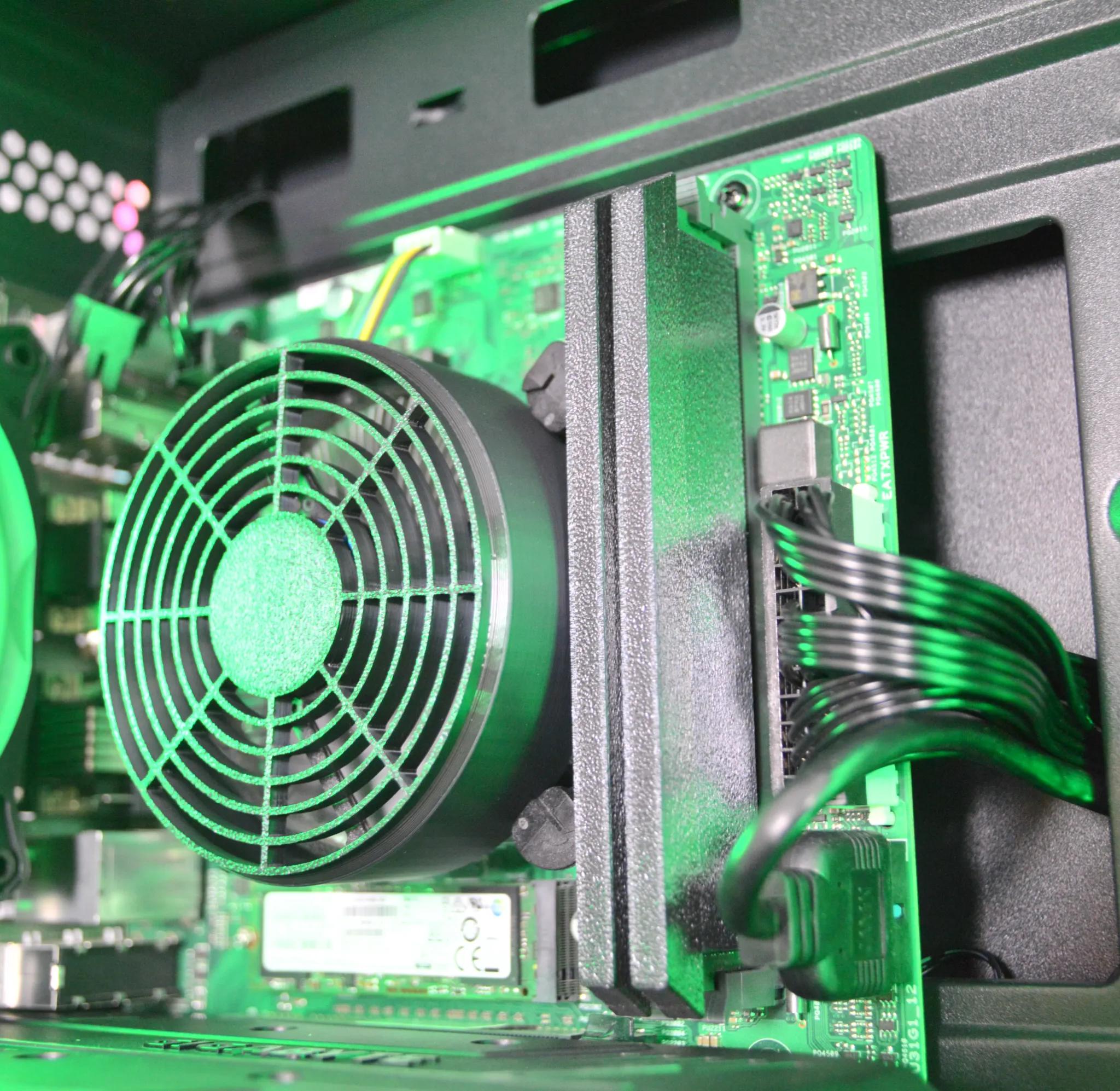 🟩⬛| GTX 1660 6GB | INTEL i5-8400 | 16GB DDR4 RAM | 512 GB SATA SSD | Emerald of Darkness 2.0 |