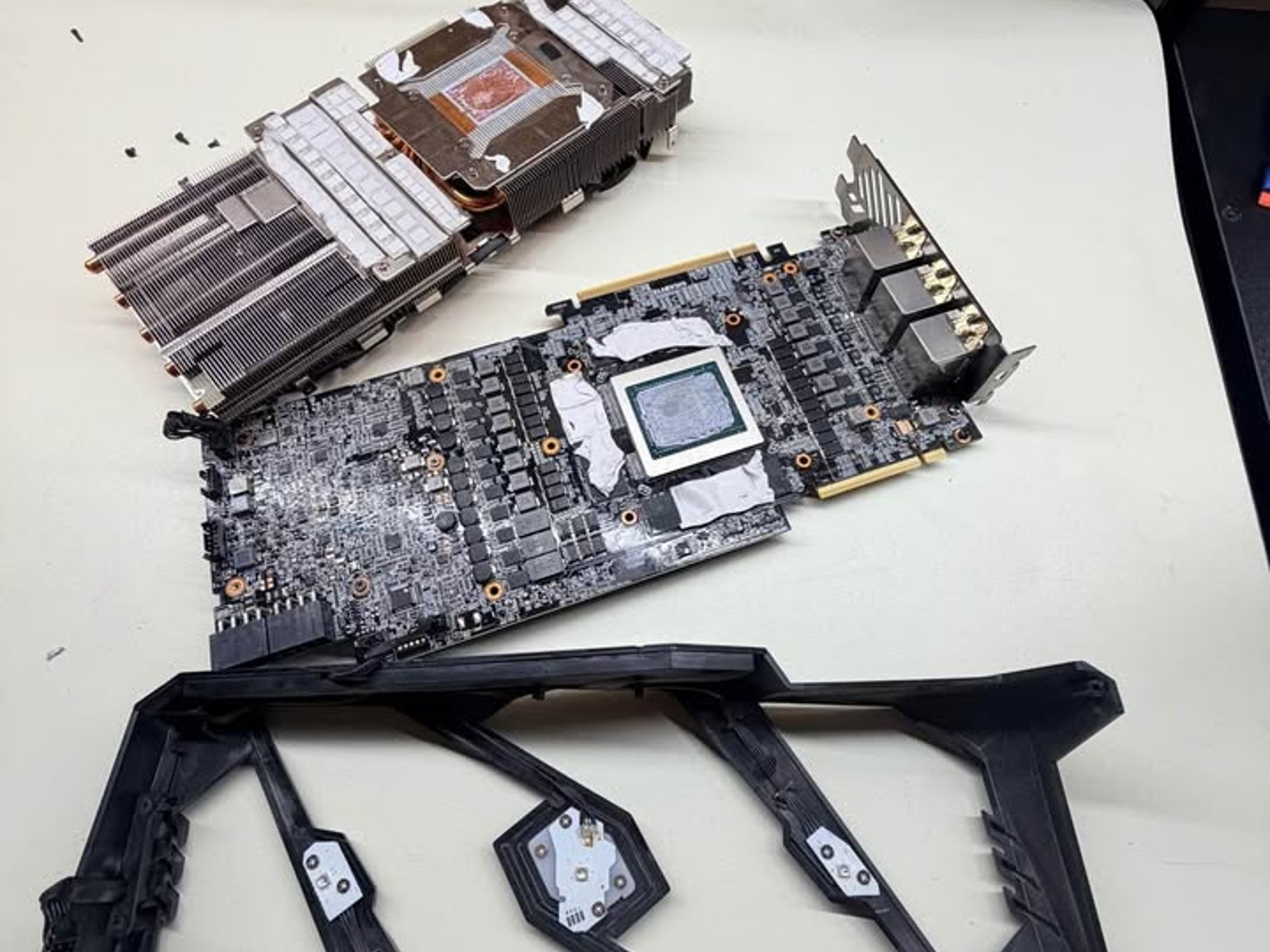 Gigabyte AORUS GeForce RTX 2080 Ti Xtreme 11GB Graphics Card