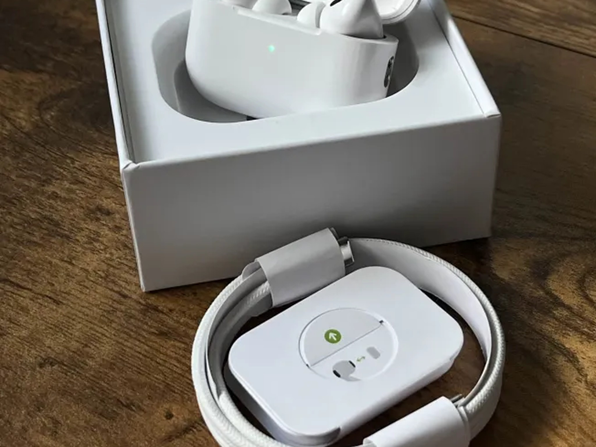 Open Box AirPods Pro 2nd Generation USB Type-C with ANC and MagSafe Wireless Charging