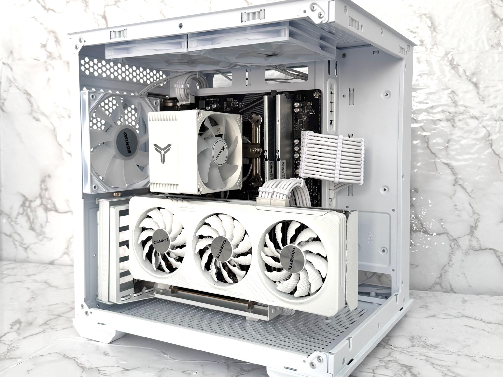 🌨️❄️Snow 1440p Rx 7600 Xt Machine 🌨️❄️ Ryzen 5 5600🌨️❄️ W11 pro 🌨️ 32gb Ram 🌨️❄️ 1Tb storage 🌨️❄️