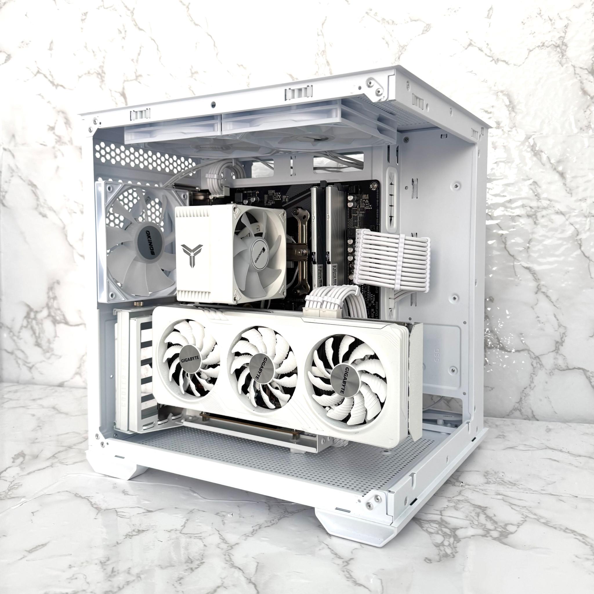 🌨️❄️Snow 1440p Rx 7600 Xt Machine 🌨️❄️ Ryzen 5 5600🌨️❄️ W11 pro 🌨️ 32gb Ram 🌨️❄️ 1Tb storage 🌨️❄️