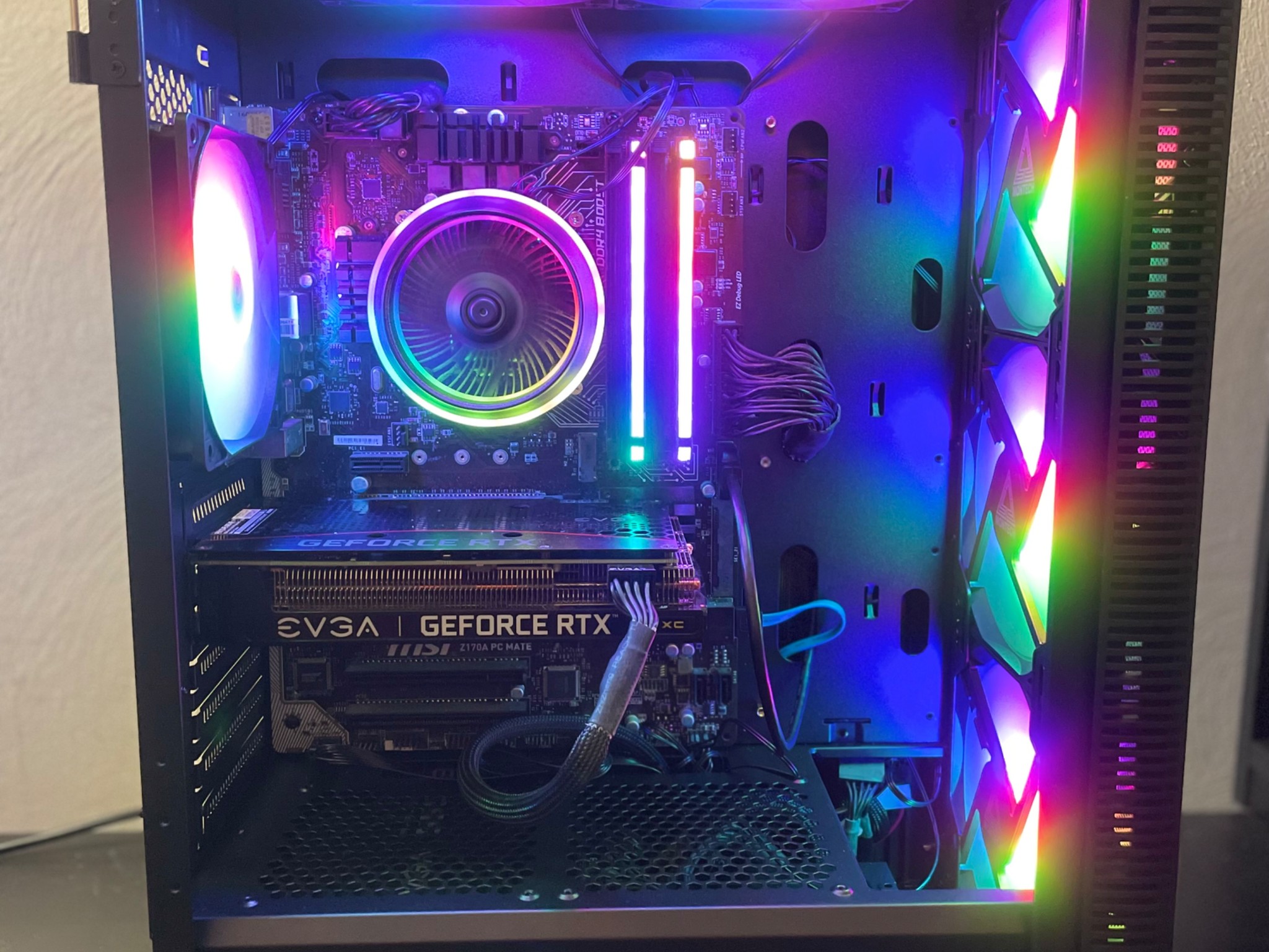 RTX 3060 | i7-6700 | 16GB DDR4 | 256GB SSD |
