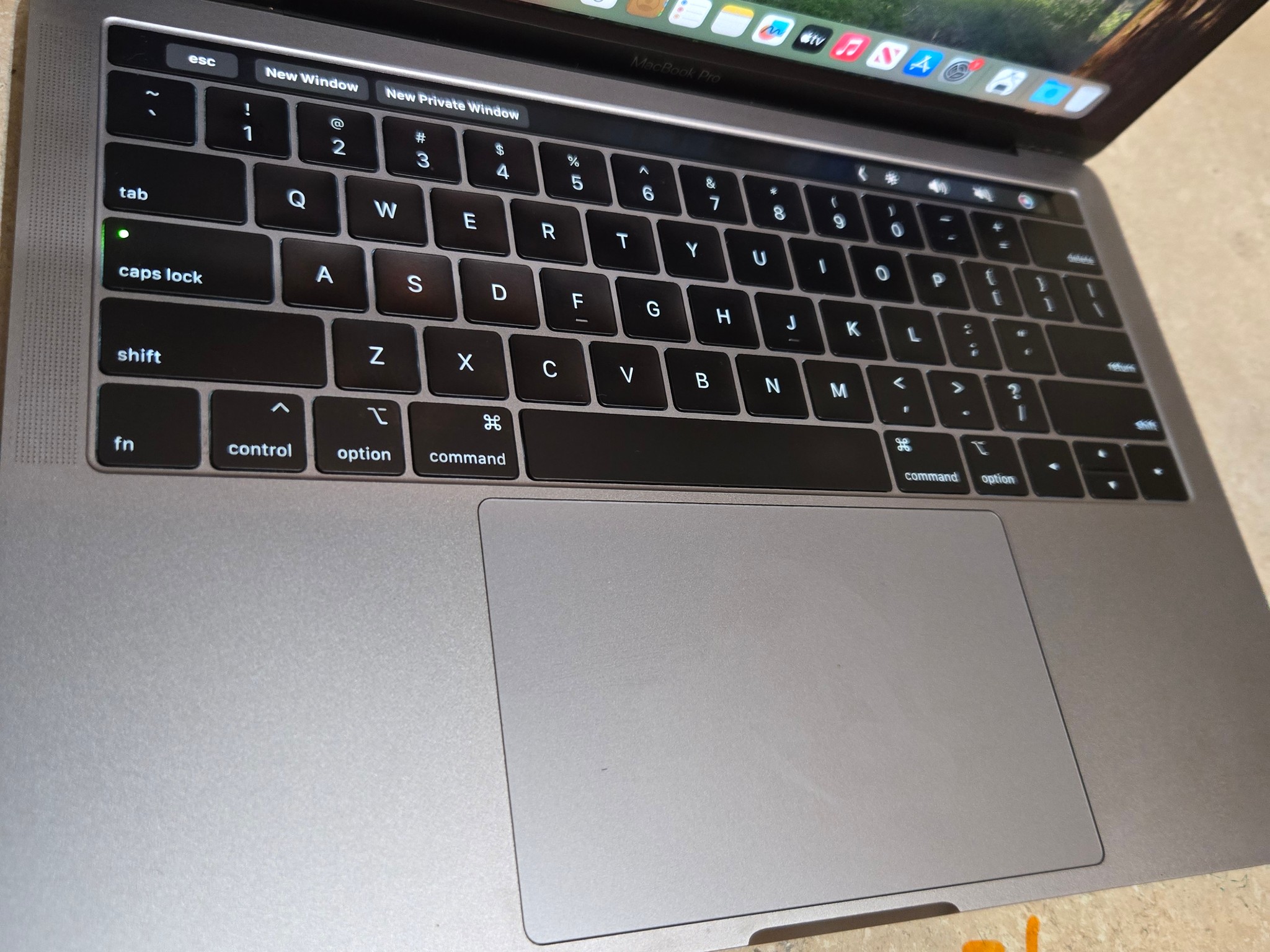 Apple Macbook Pro 13 inch Laptop - 2019 - 128GB SSD - intel i5 - Model A2159