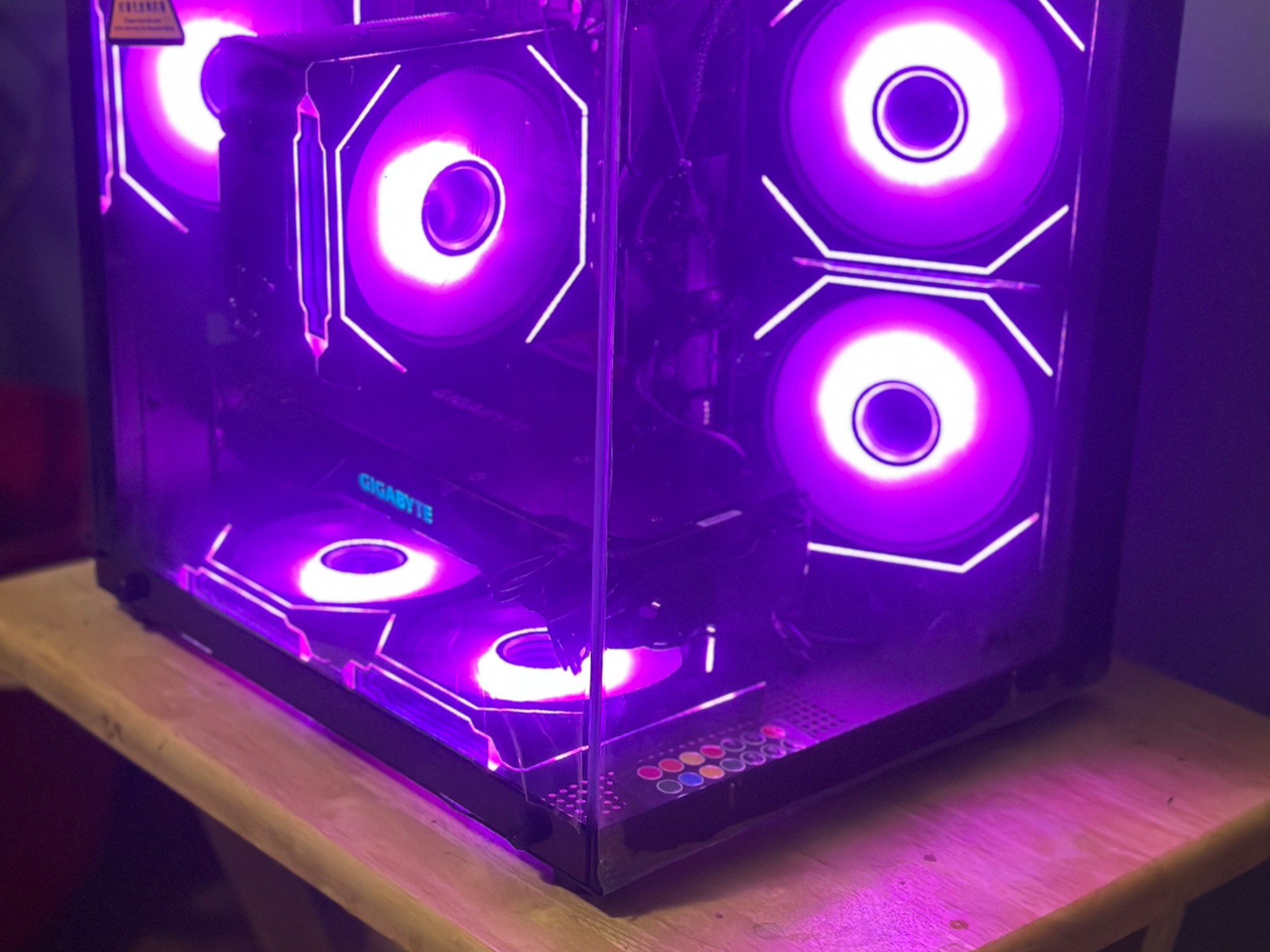 Ryzen 5 2600|GTX 1070|16g DDR4 Ram|650w PSU|256g M.2 NVME| 1TB 3.5" HDD|A320m Motherboard