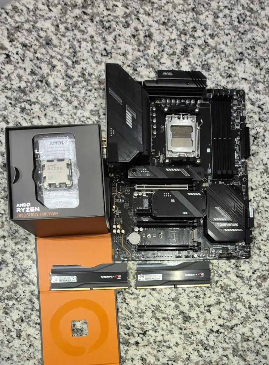 AMD BUNDLE, MSI X670E Tomahawk AM5 M.2 Wi-Fi 6E ATX, Ryzen 7800X3D CPU, 64GB G.Skill RGB DDR5 RAM