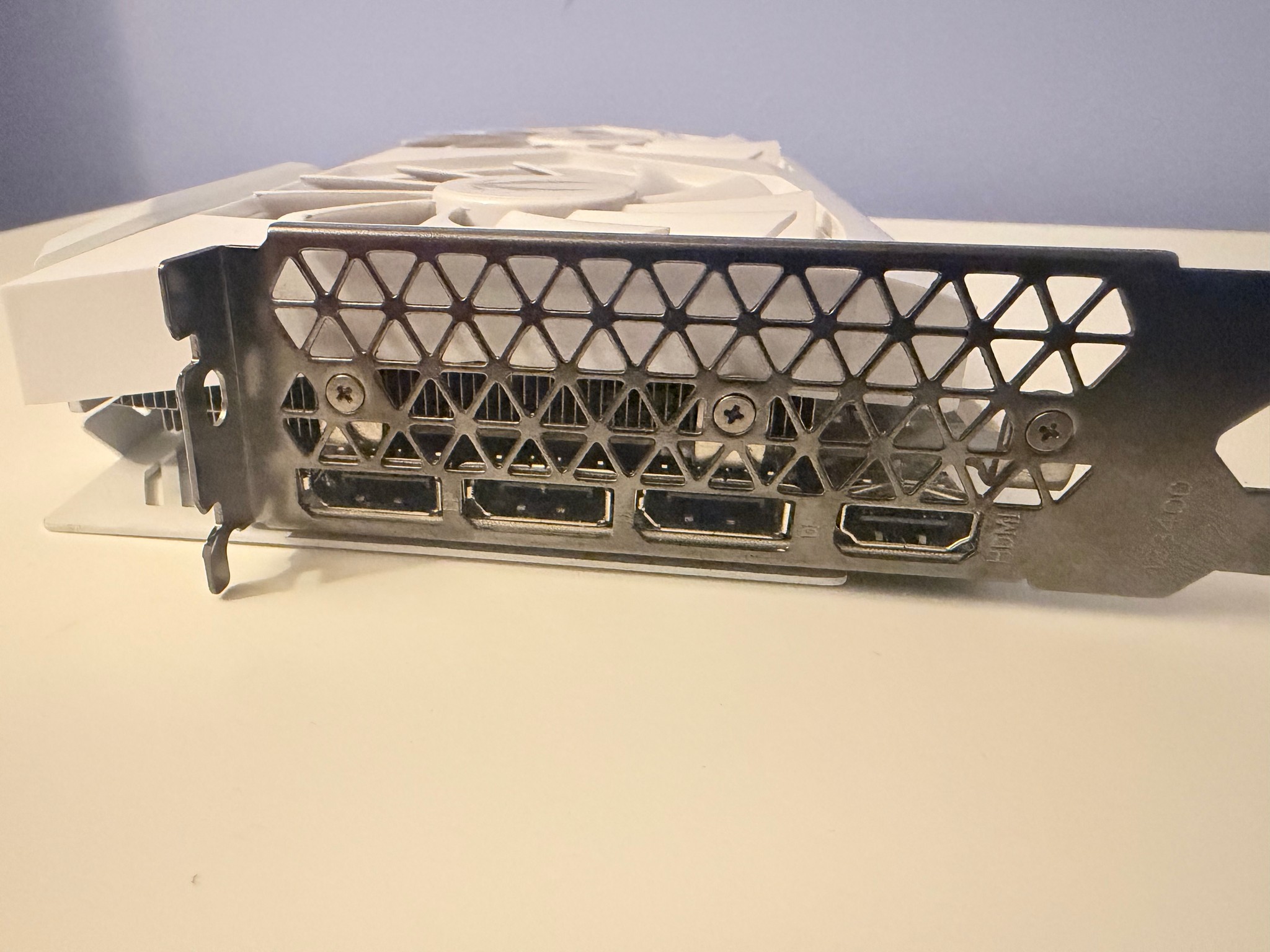 Zotac GAMING AMP GeForce RTX 3060 Ti - White