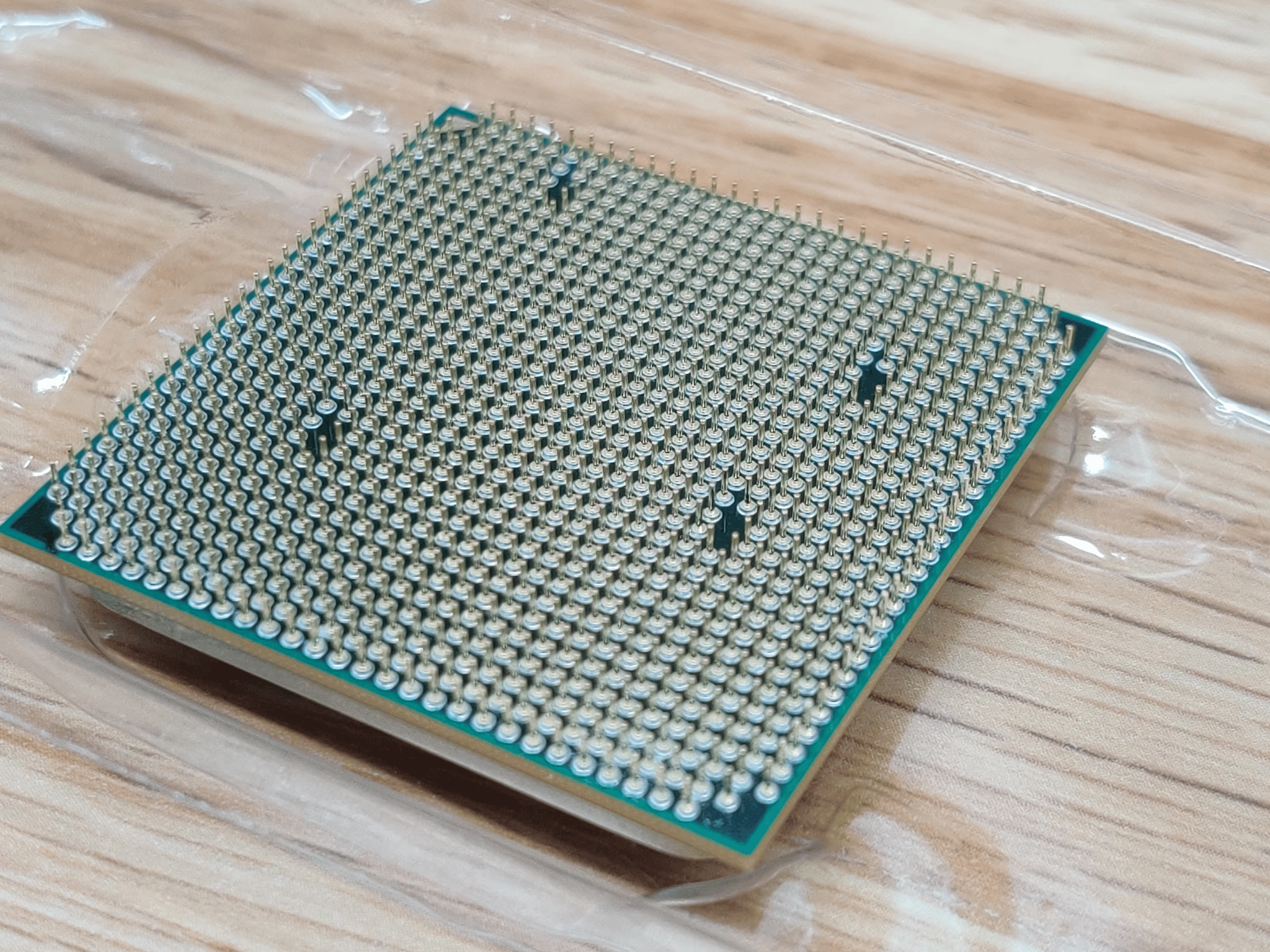 USED AMD FX-8320 3.5 GHz 8-Core Processor FD8320FRW8KHK AM3