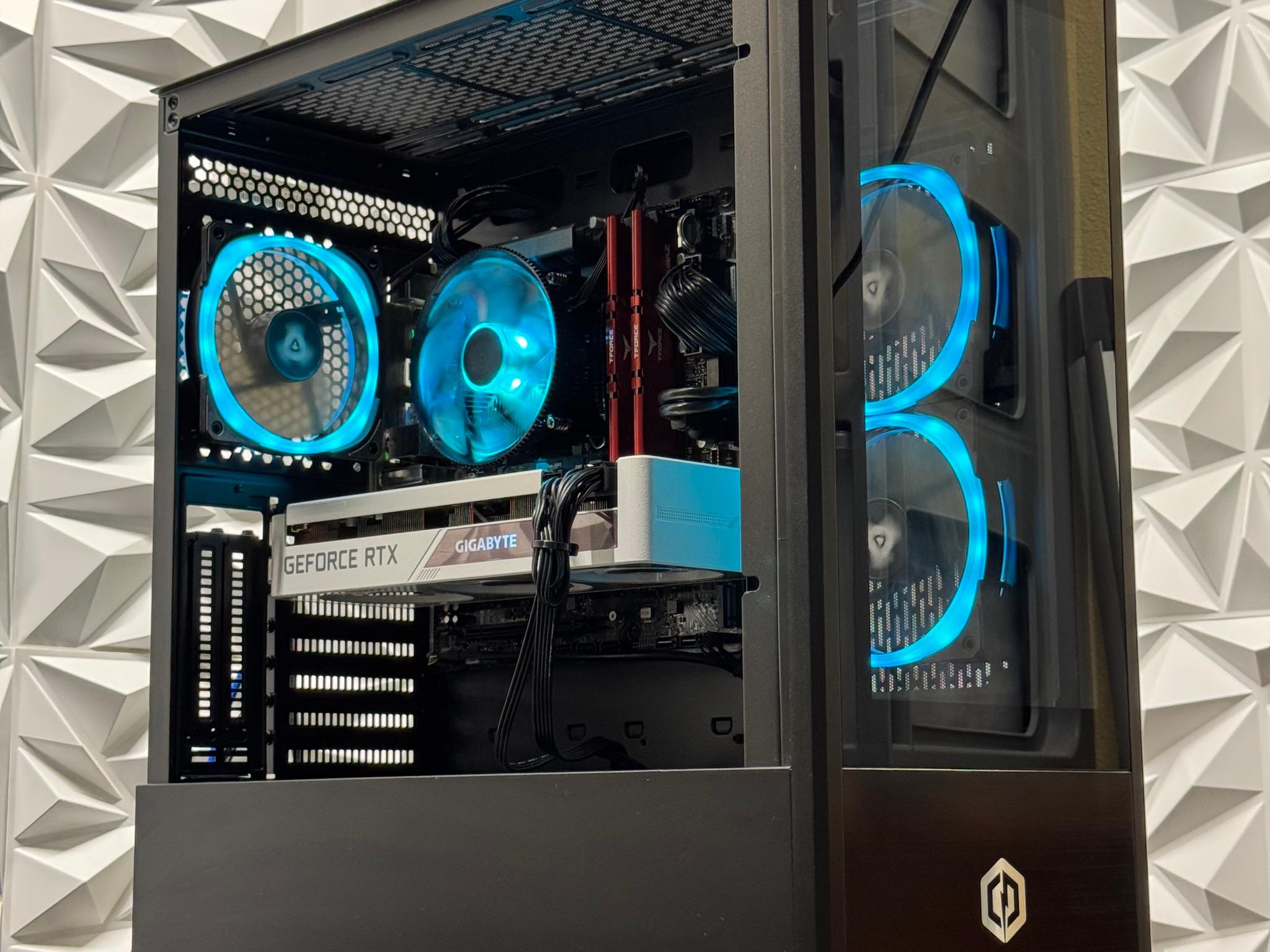 Rtx 3070 / i7-12700F / 16GB DDR4 Ram / 1500GB Storage / 700w psu / Windows 11