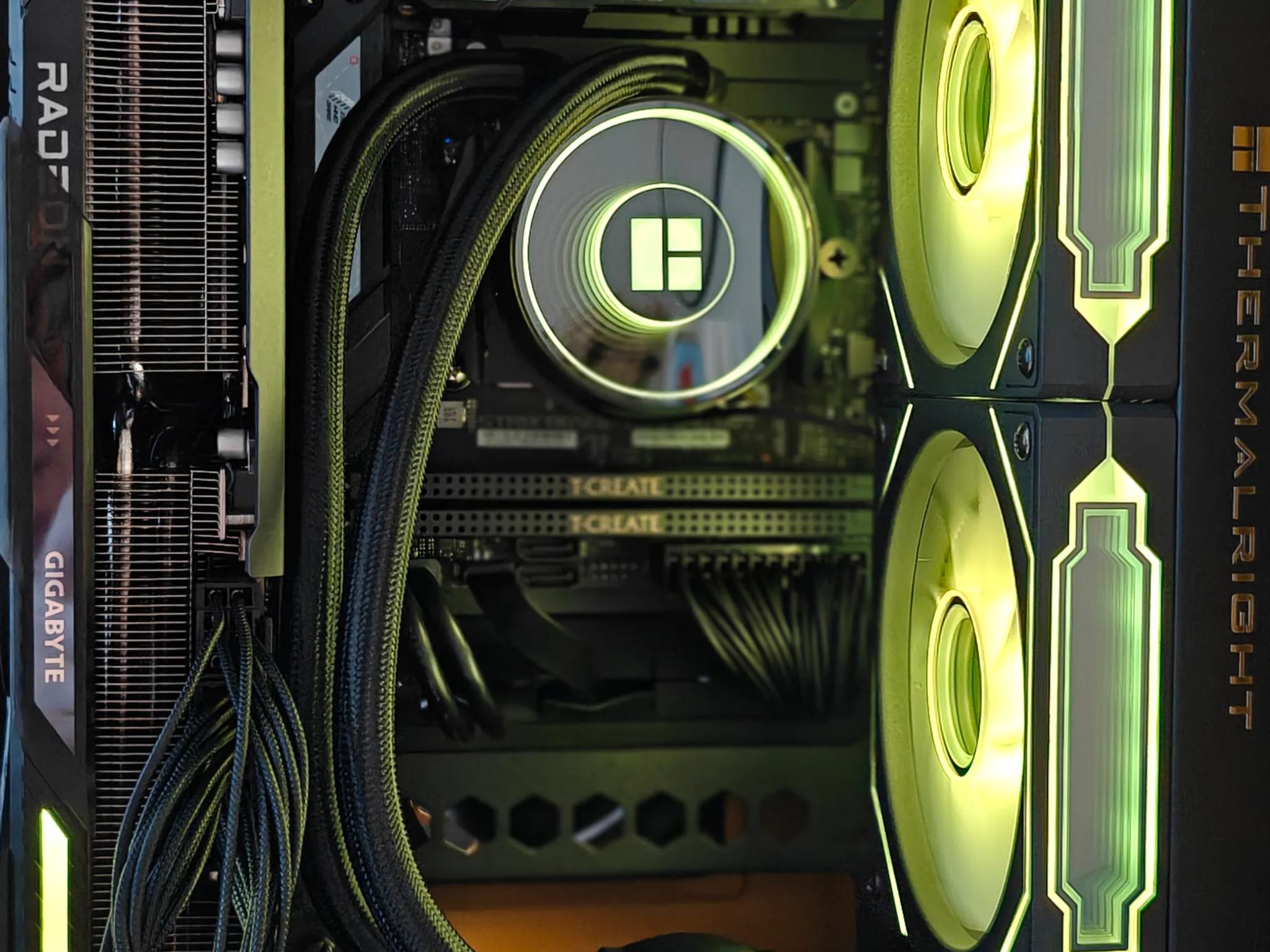 Mini ITX - 4K - 1440P - AMD Radeon RX 9070 XT - AMD Ryzen 7 7800X3D - 32 GB DDR5 RAM - 2 TB SSD