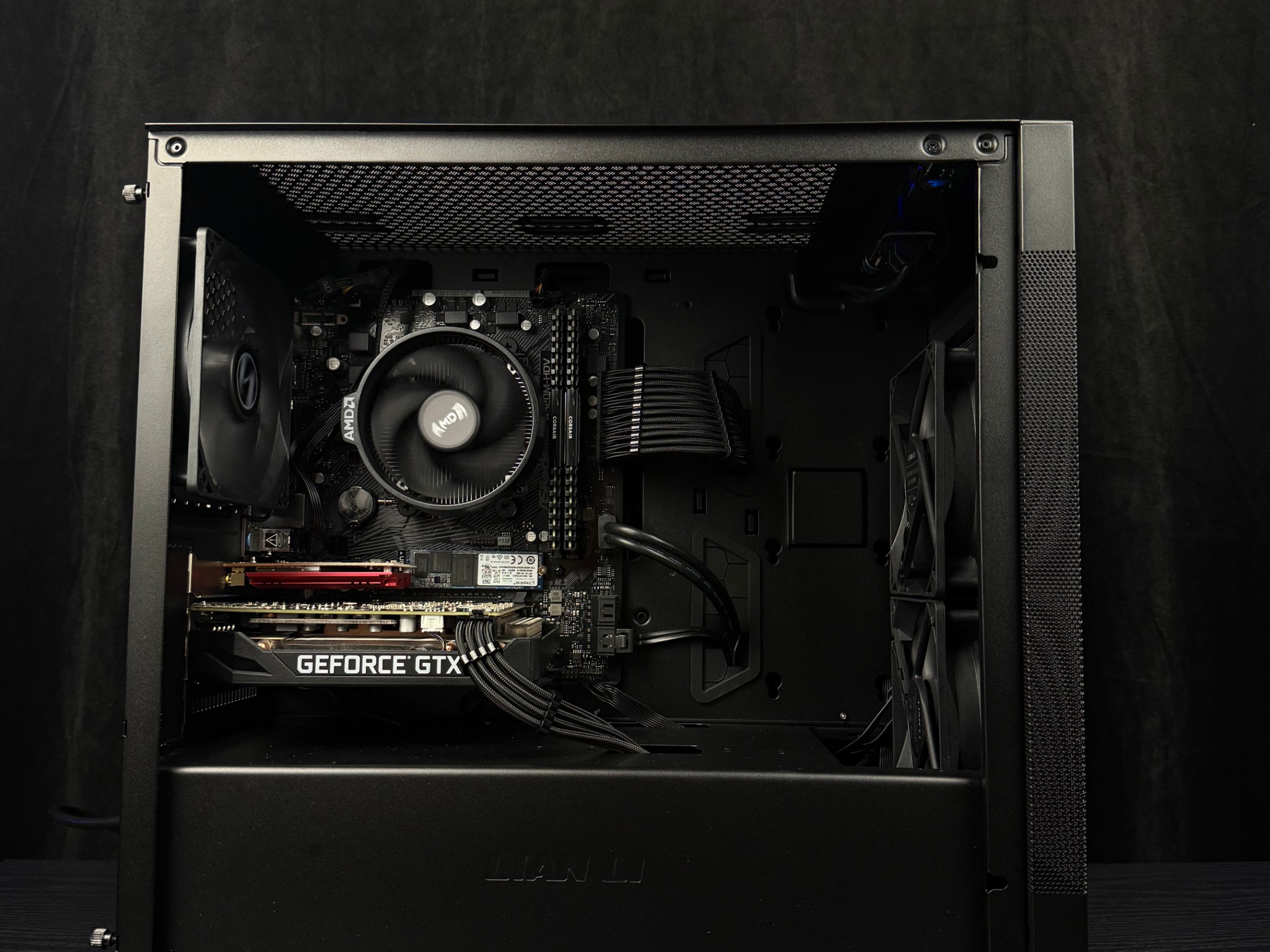 GTX 1660, Ryzen 5 5500, 16GB DDR4, 1.2TB Storage