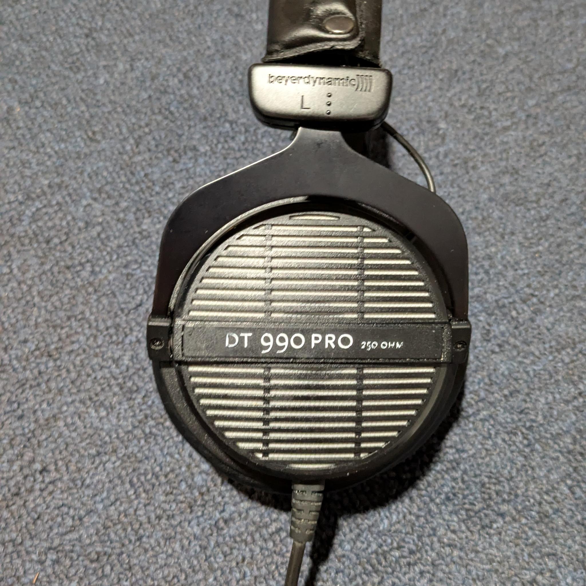 DT 990 Pro 250 Ohm Headphones