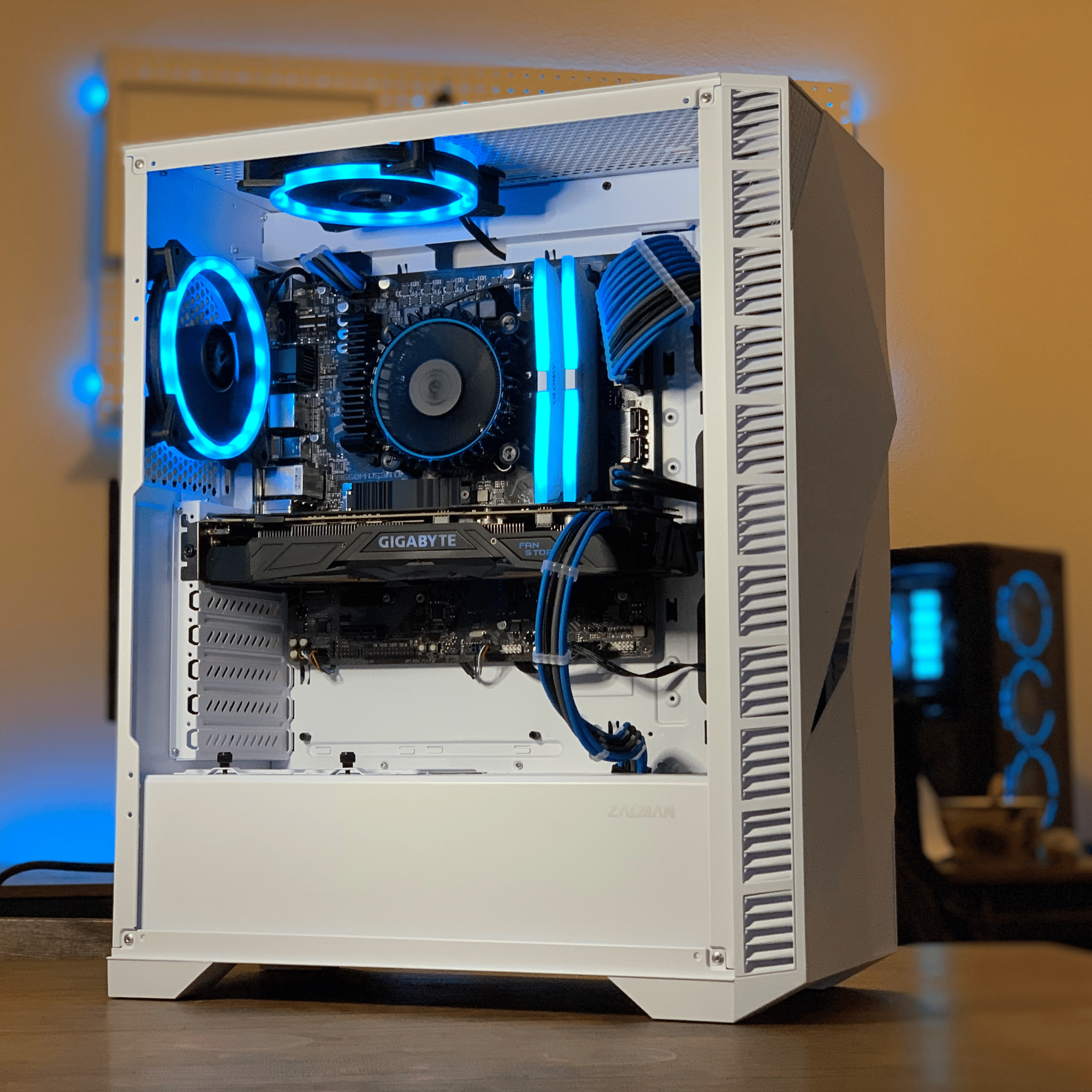 Mid Range White/Blue/Black Gaming PC (Intel 12100f + GTX 1070)