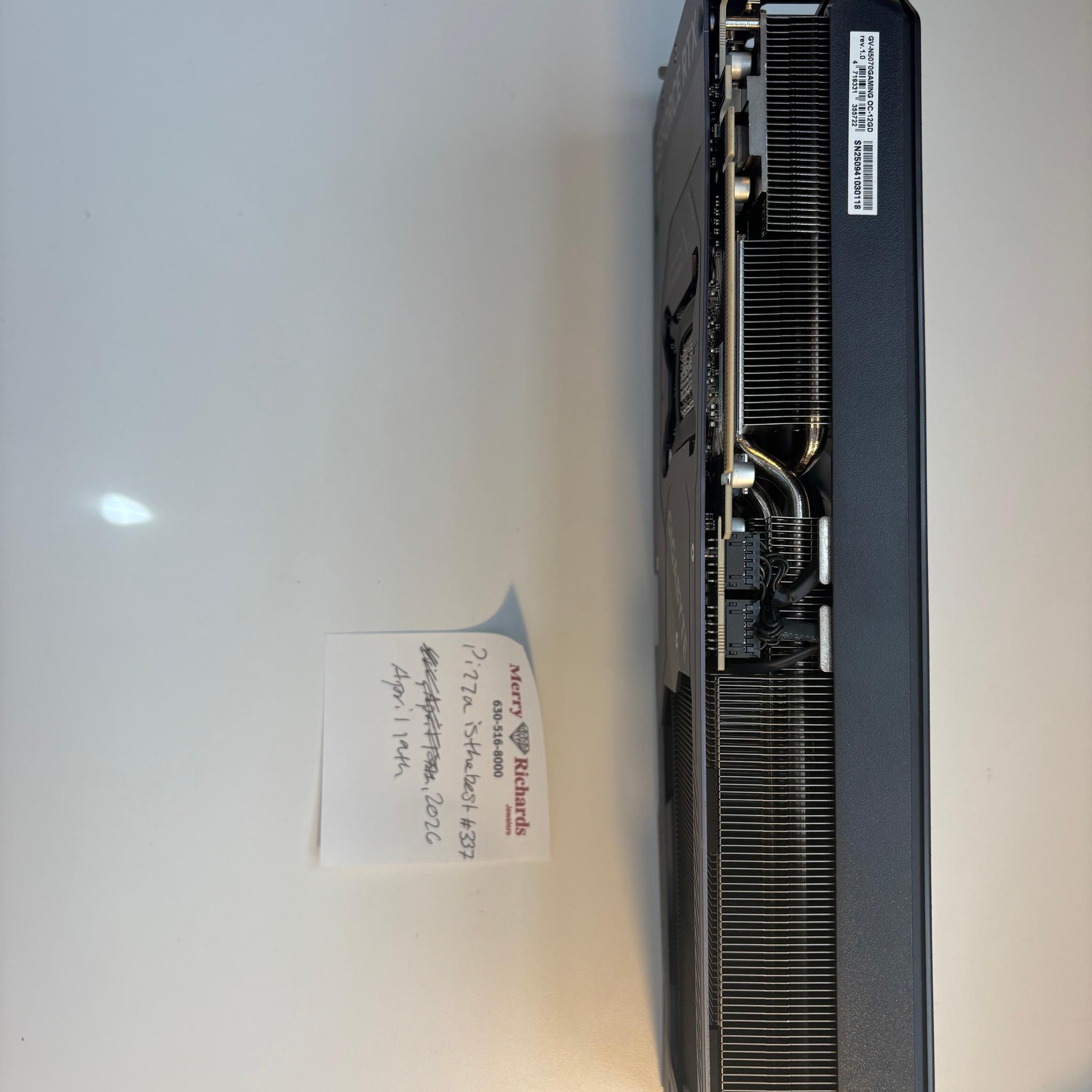 GIGABYTE GeForce RTX 5070 GAMING OC 12G