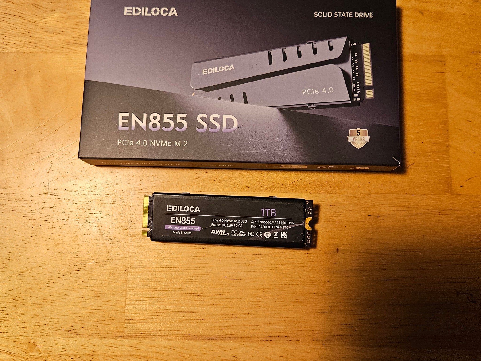 Ediloca EN 855 1TB ssd with DRAM and Heatsink