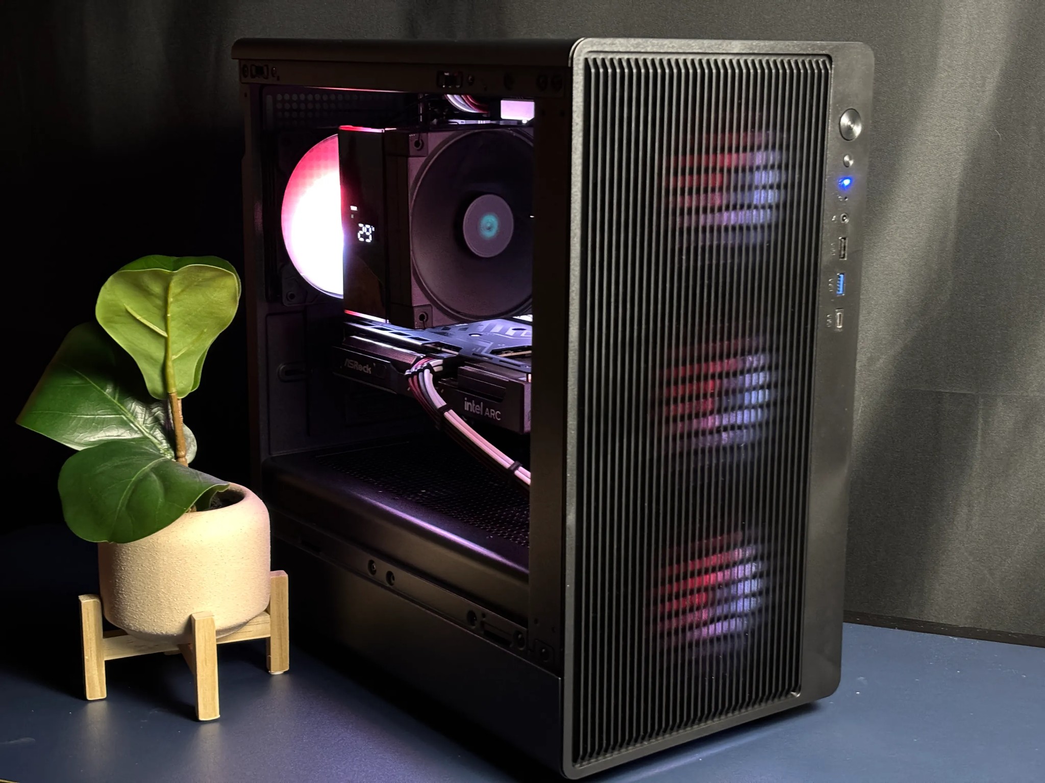 Incredible Price to Performance🔥 ARC B570 10GB | Ryzen 5 7600 | 32gb DDR5 | 1 TB M.2 SSD