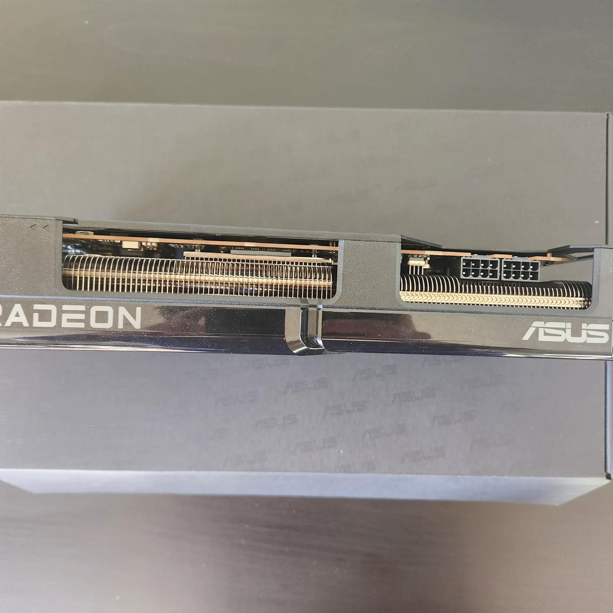 ASUS Dual OC Radeon RX 7800 XT 16GB