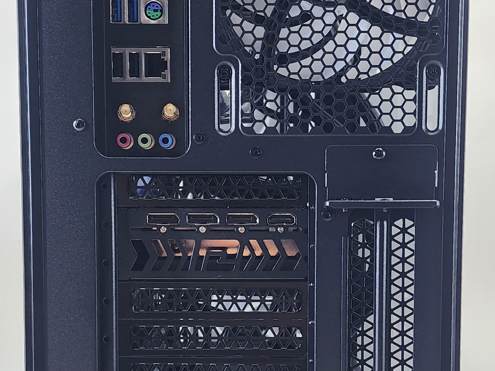 Gaming PC Ryzen 5 7600X 16GB RAM 512GB SSD + 2TB HDD RX 6800 XT 16GB Win11 PC