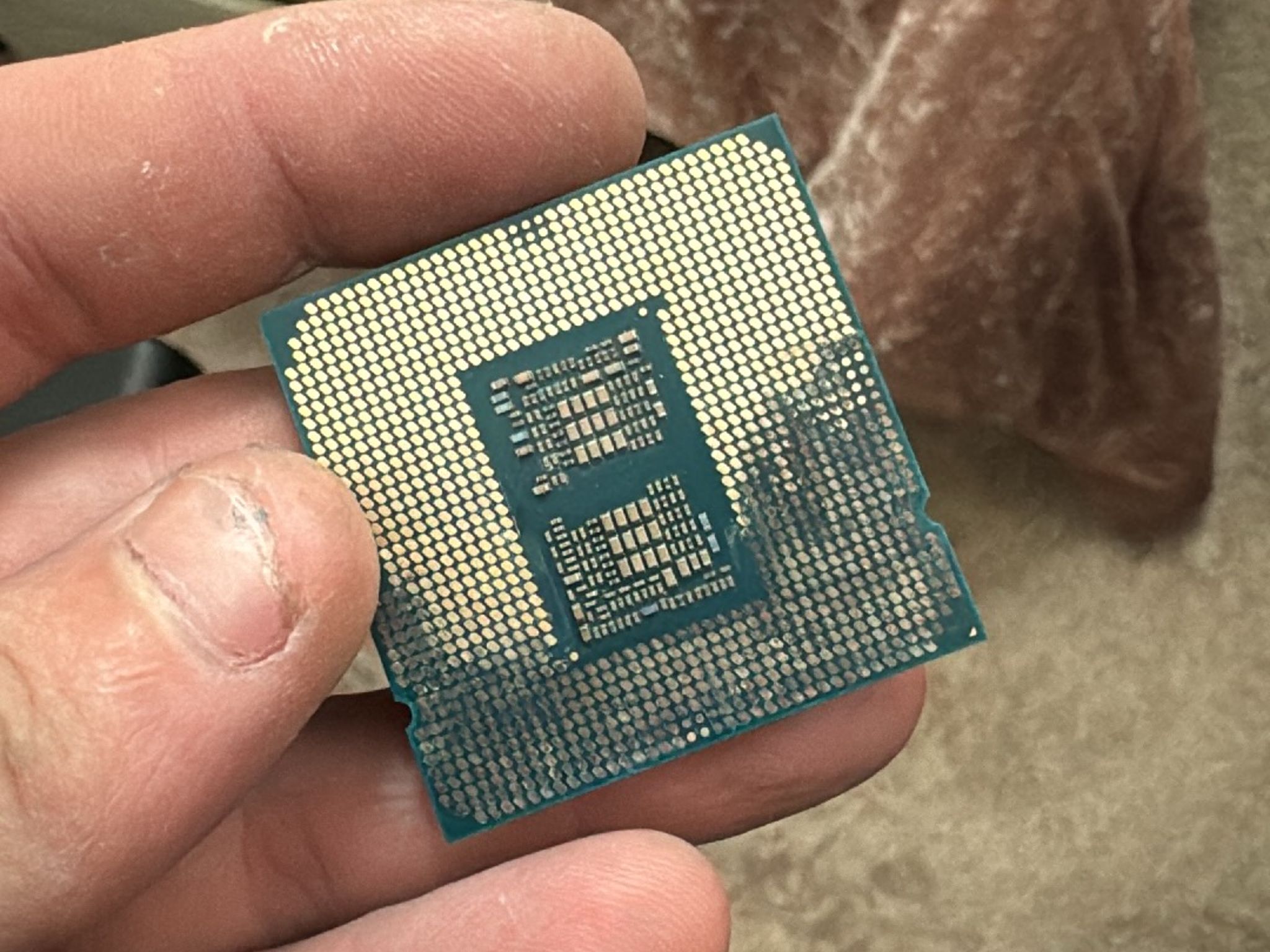 Untested - Intel Core i9-10900KF, LGA1200 10 Cores